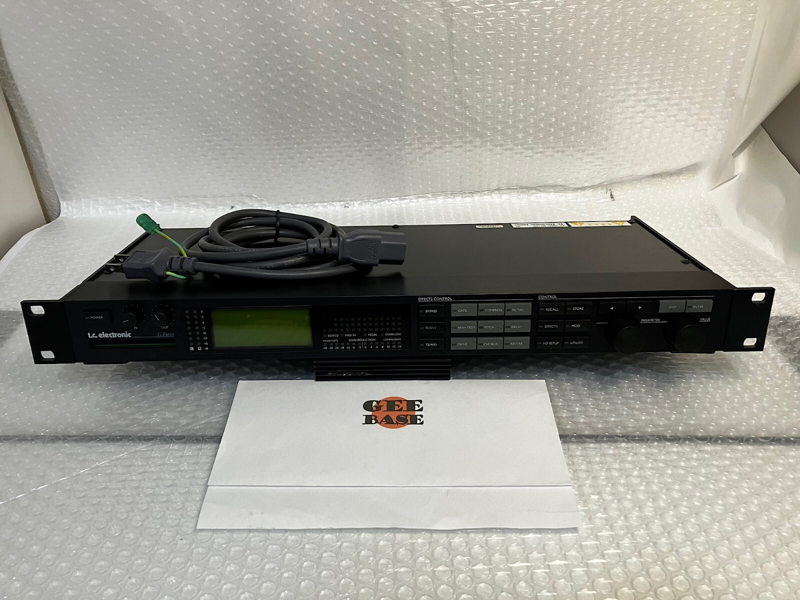 t.c. electronic G-Force Multi-Effects Processor Rack Mount Fully