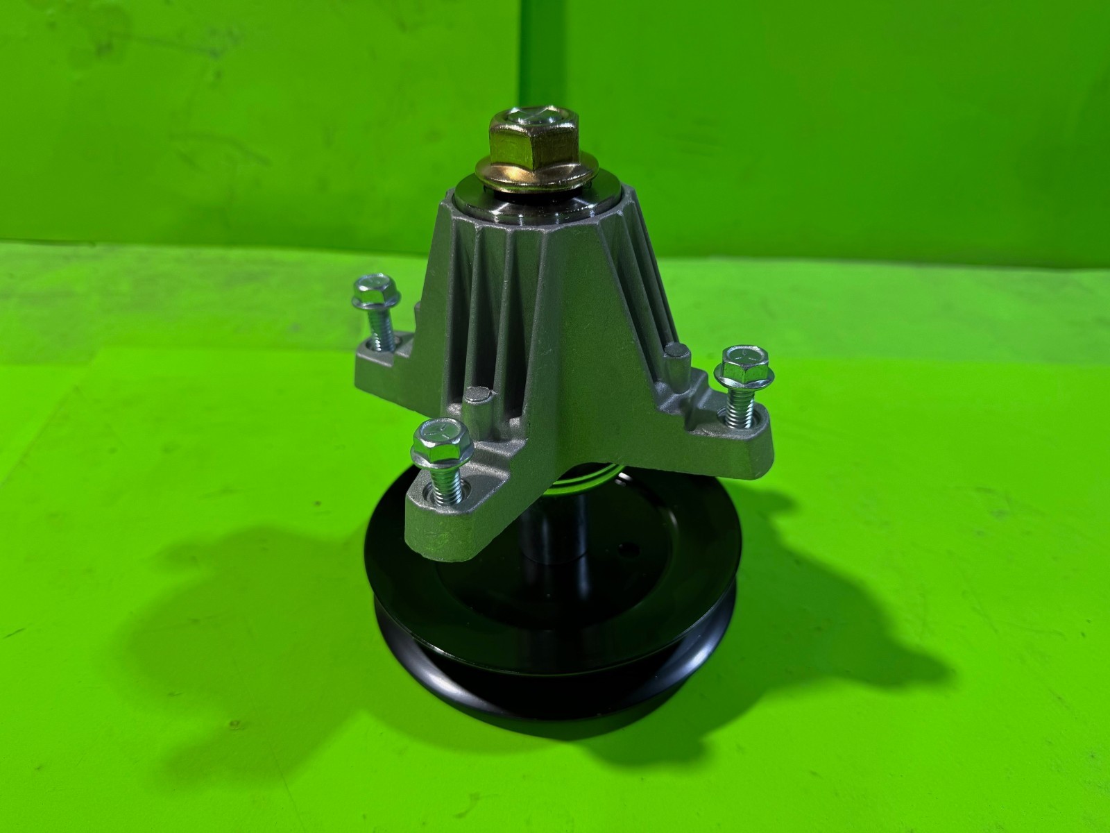 NEW Cub Cadet 918-06978 Spindle Assembly RZT54 XT1 XT2 ST54 GX54