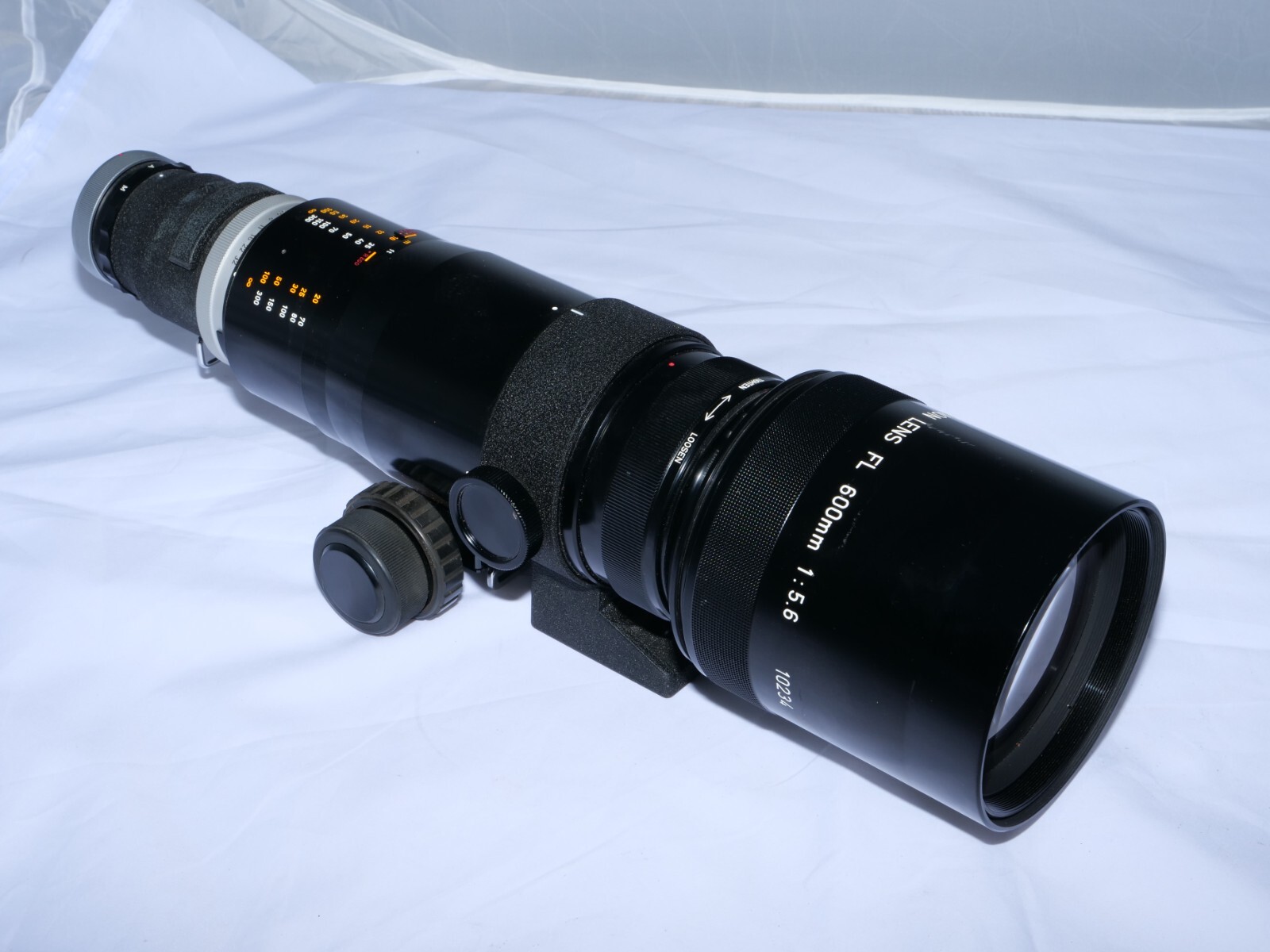Vintage Canon FL 600mm f5.6 Telephoto Lens. Canon Focusing Unit
