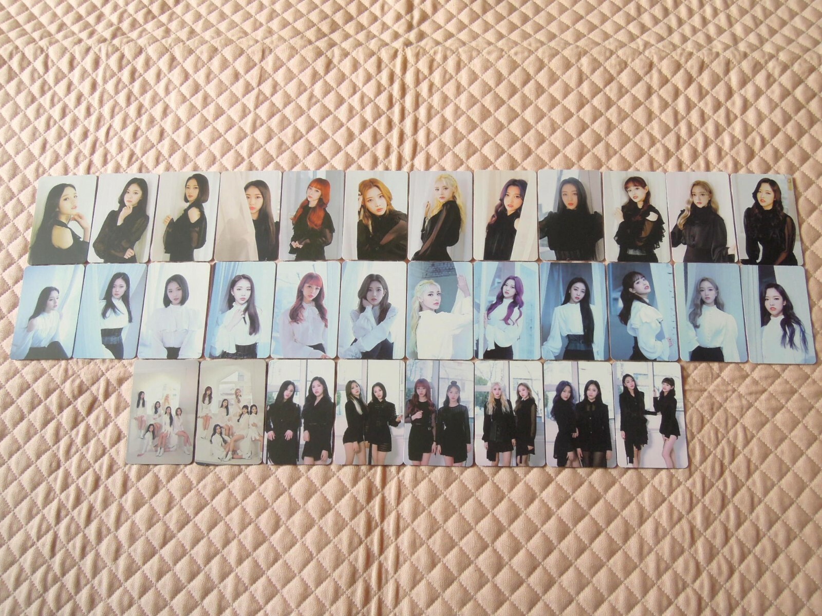Monthly Girl LOONA 1st Mini Album Repackage X X Photocard *READ