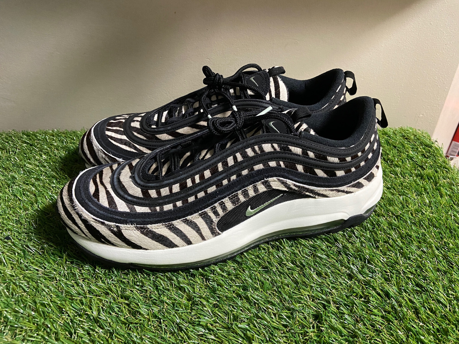 Nike Air Max 97 G NRG Golf Shoes Zebra Fur Black Sail DH1313-001