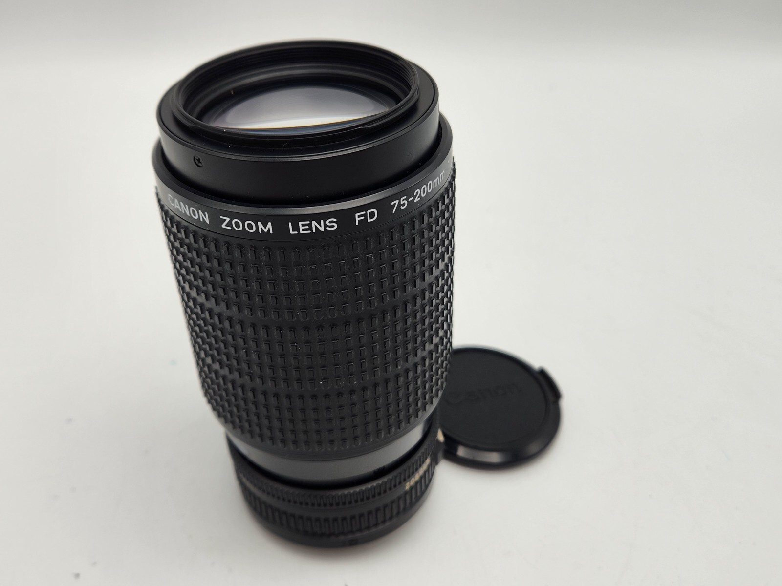 Canon 75-200mm F4.5 Zoom Lens for FD Mount SLR/Mirrorless Cameras