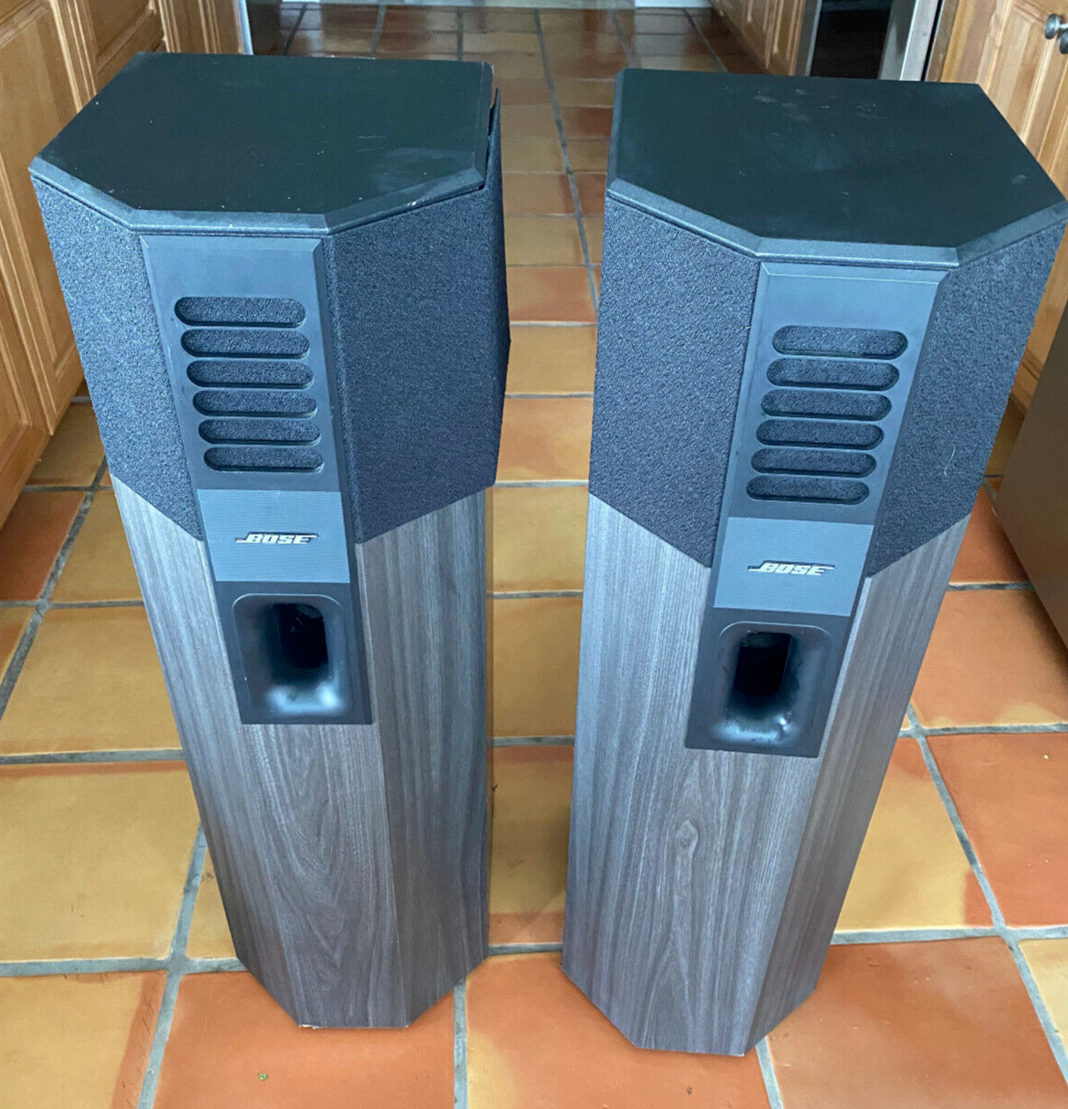 Bose 701 Direct Reflecting Tower Speaker Pair - Left and Right