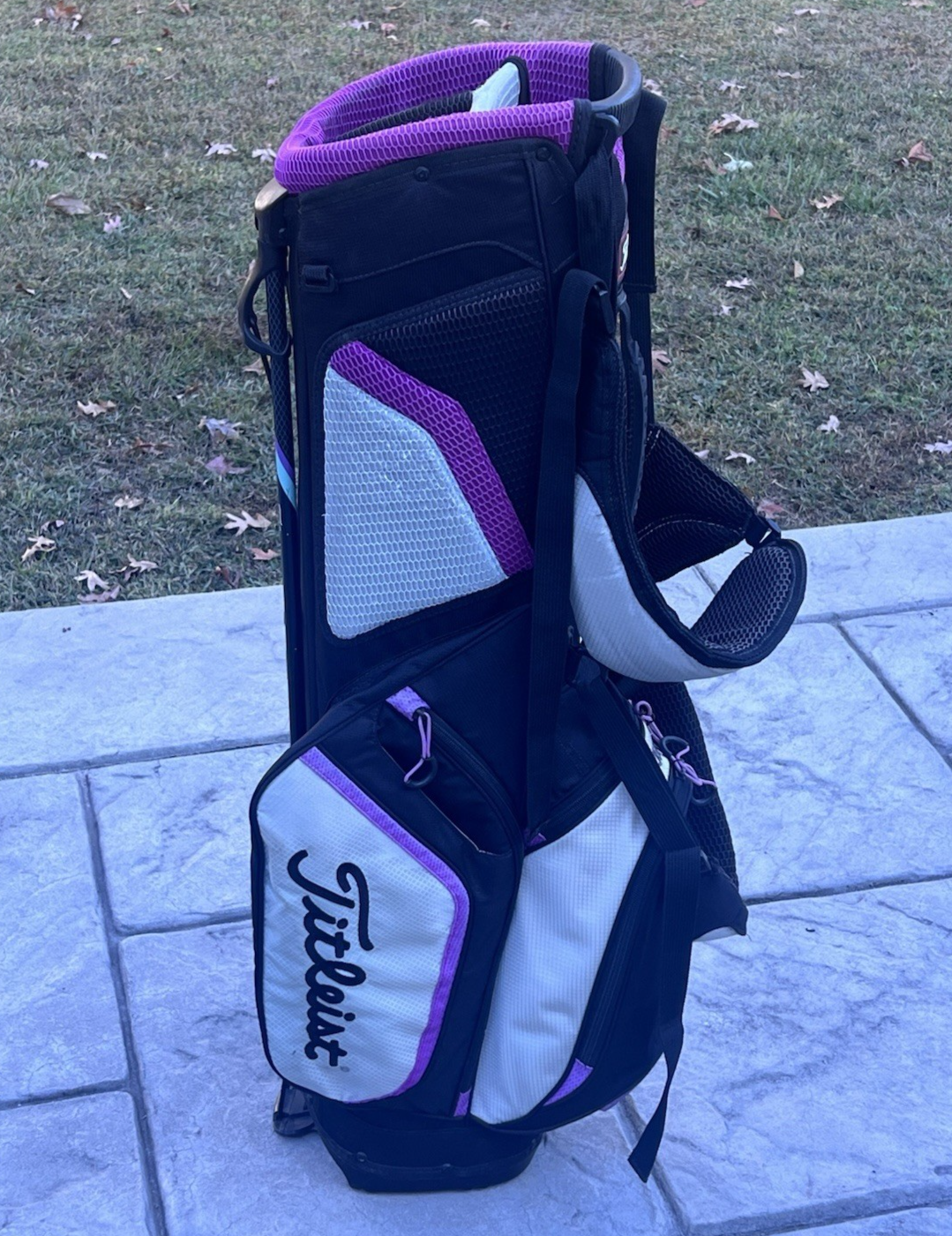 Titleist 3 Way Black & Purple Carry / Stand Golf Bag - Concord