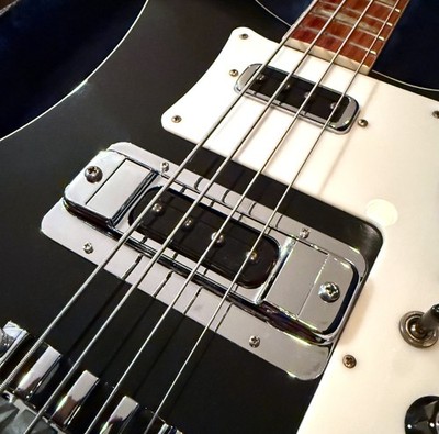 Rickenbacker 4003 Bass aftermarket Treble Bezel™ STANDARD Chrome