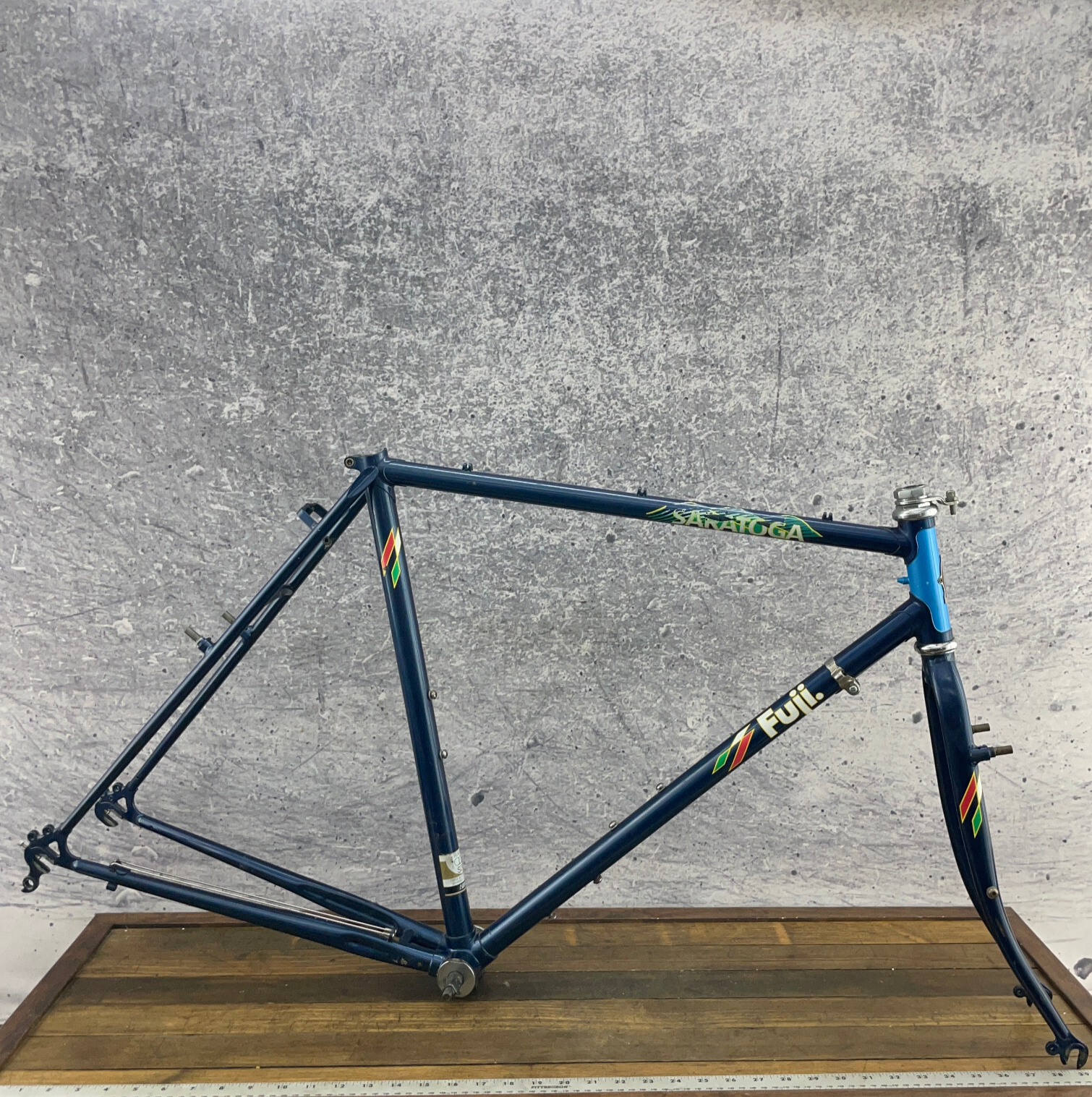 Vintage Fuji Saratoga Frame Set 55 cm 700c Tour Gravel Feather