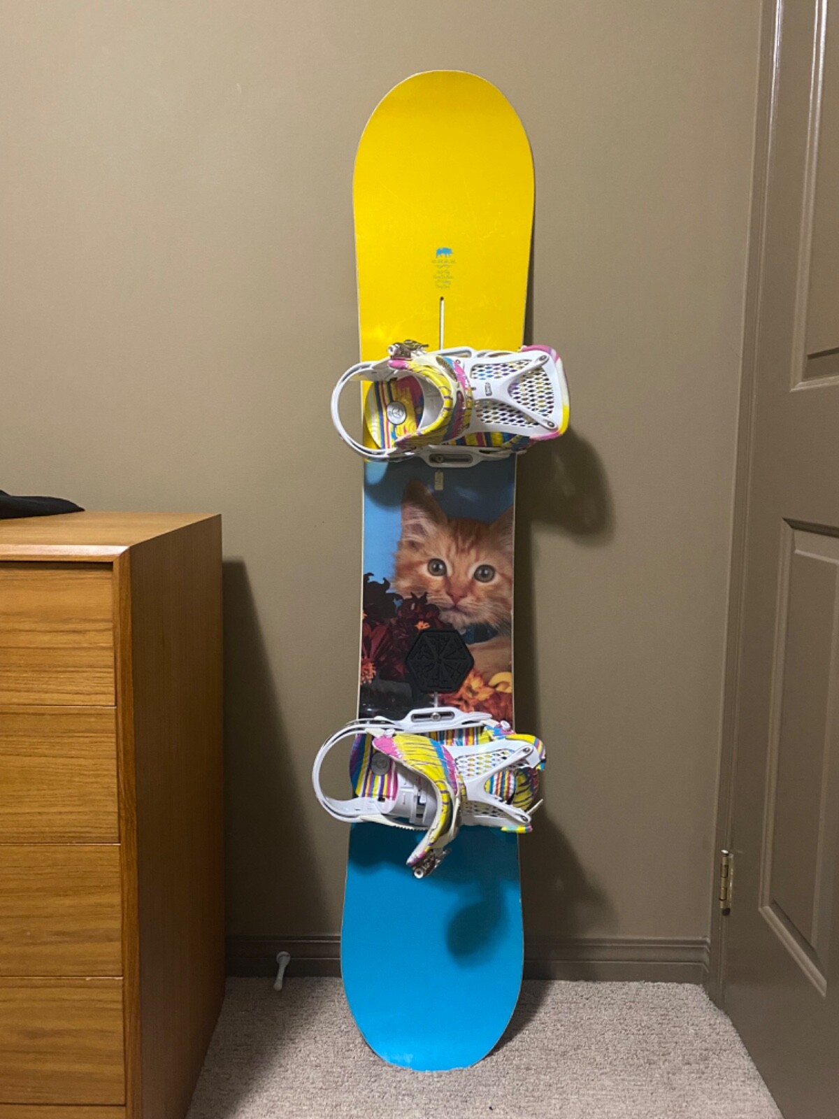 Burton UNINC Baby Kitten 156cm Rare Classic Collectors. Includes