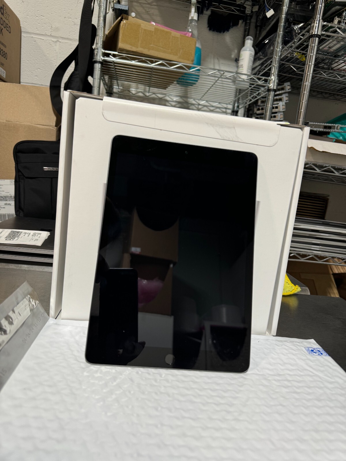 Apple iPad 9th Generation A2602 10.2