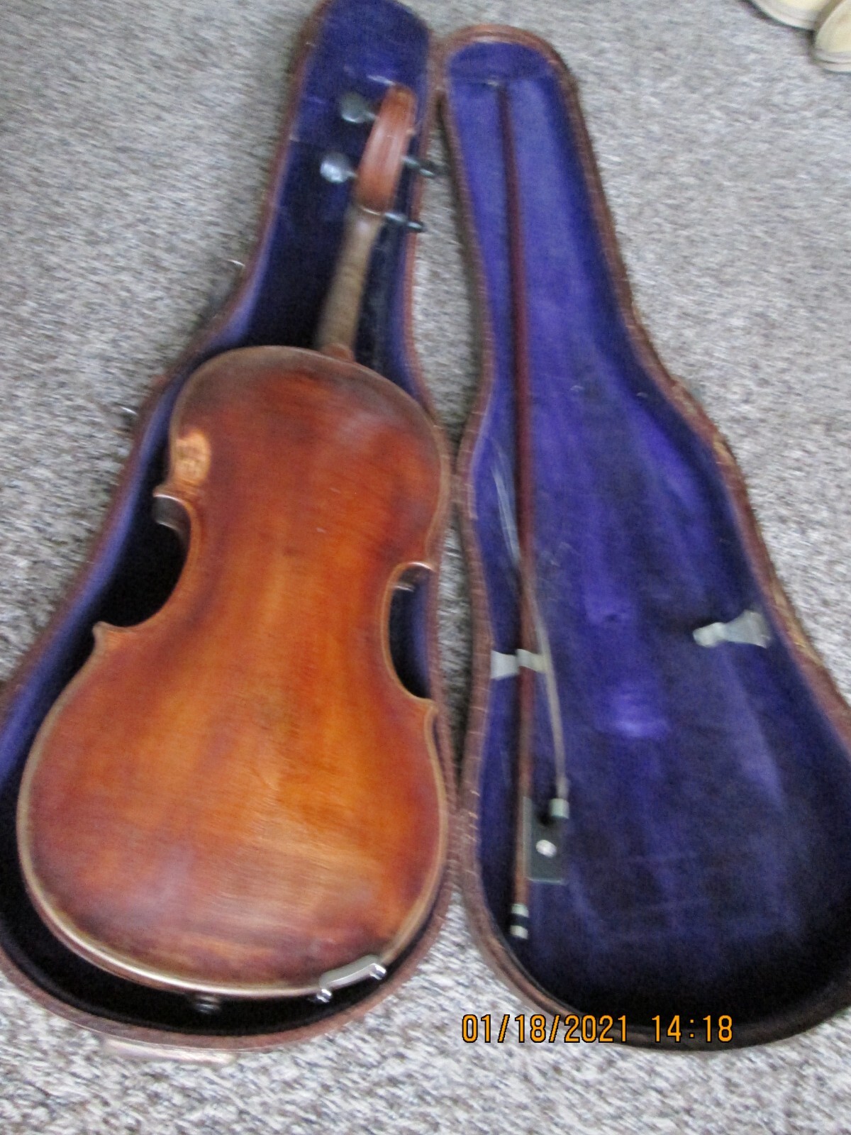 Antique Violin Nicolaus Amatus Fecit in Cremonia Hieronymi year