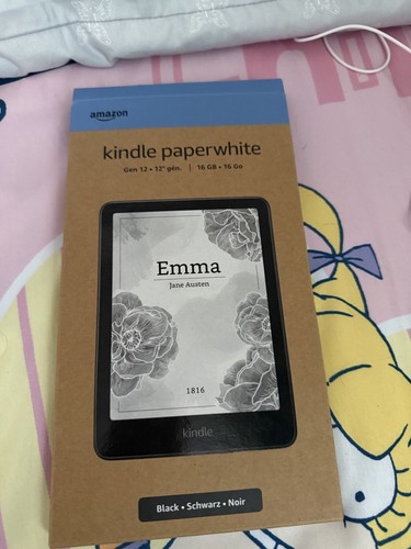 Amazon Kindle Paperwhite 12th Generation 7
