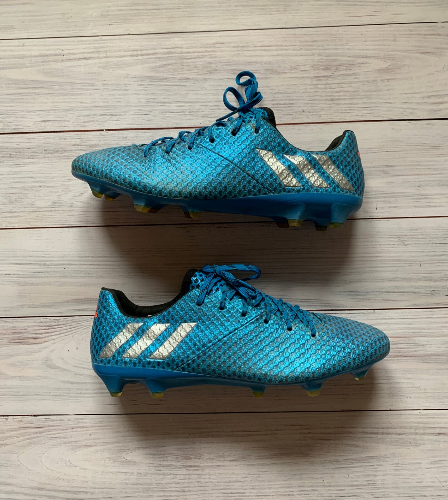 Adidas Messi 16.1 Football Boots Cleats Soccer AQ3109 Size US 9 UK