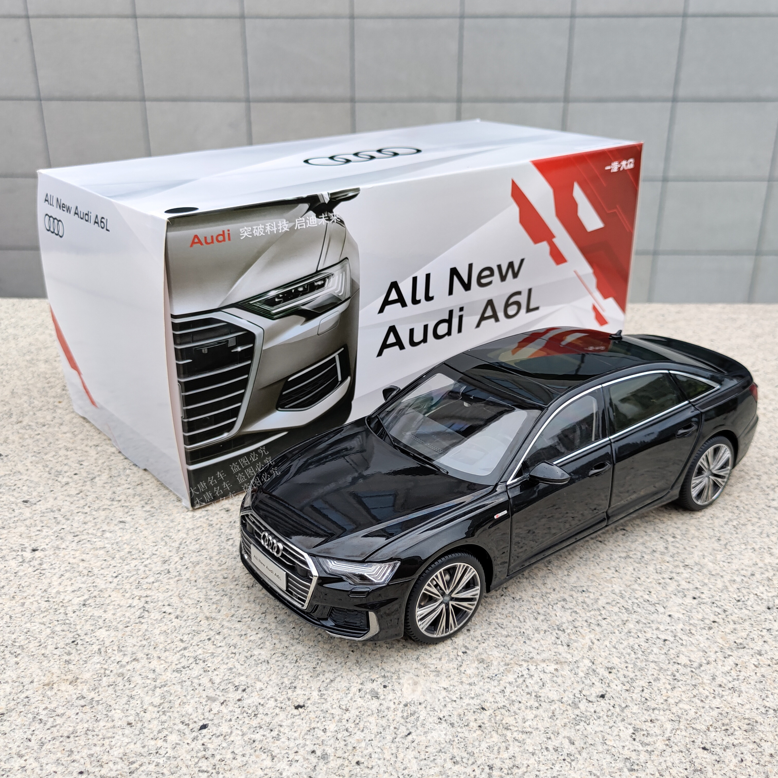 1/18 Scale 2019 Audi A6 L A6L Diecast Metal Car Model Toys