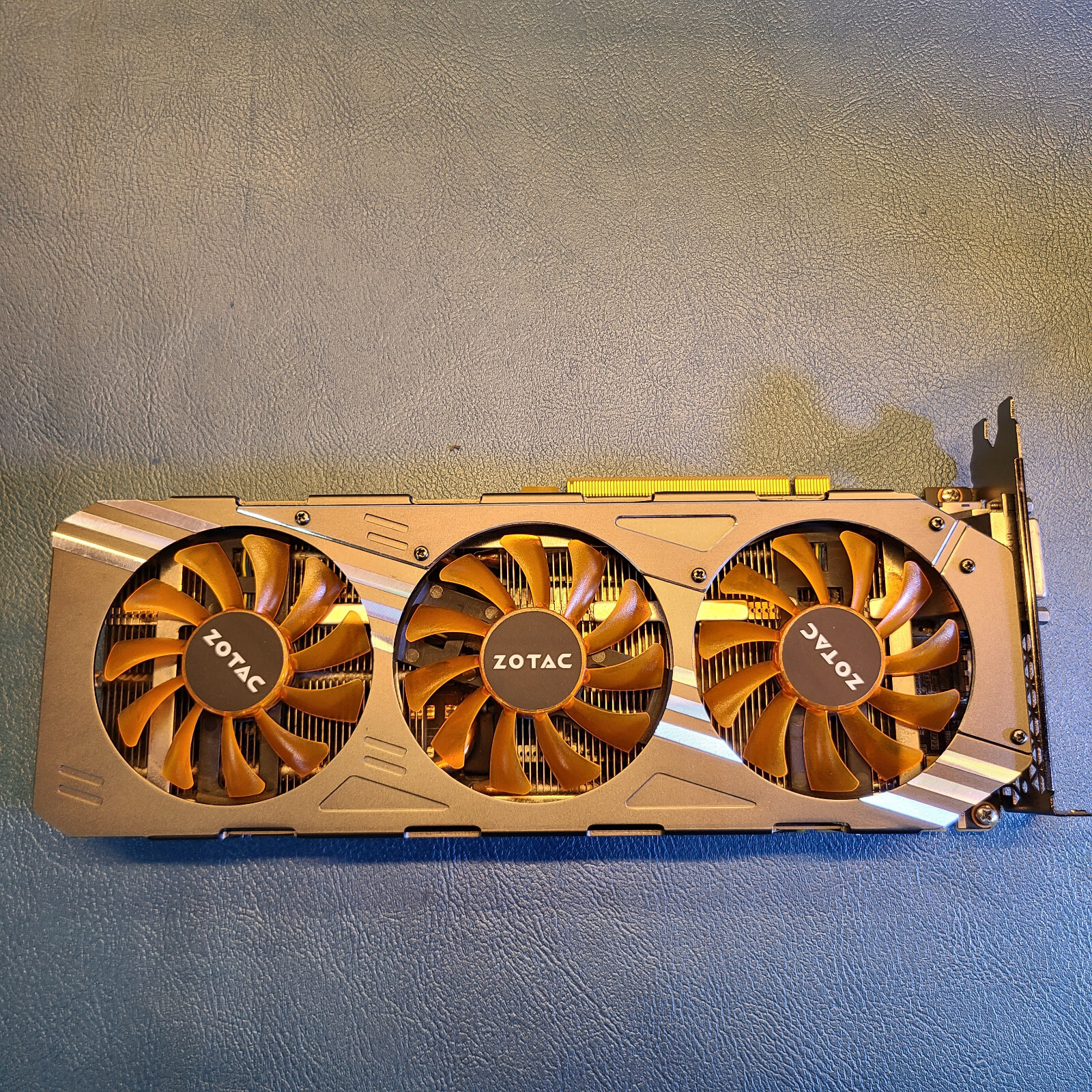 ZOTAC GTX 980 Video Card 28Z-1N370-100Z8 AMP! Edition 4GB 256BIT