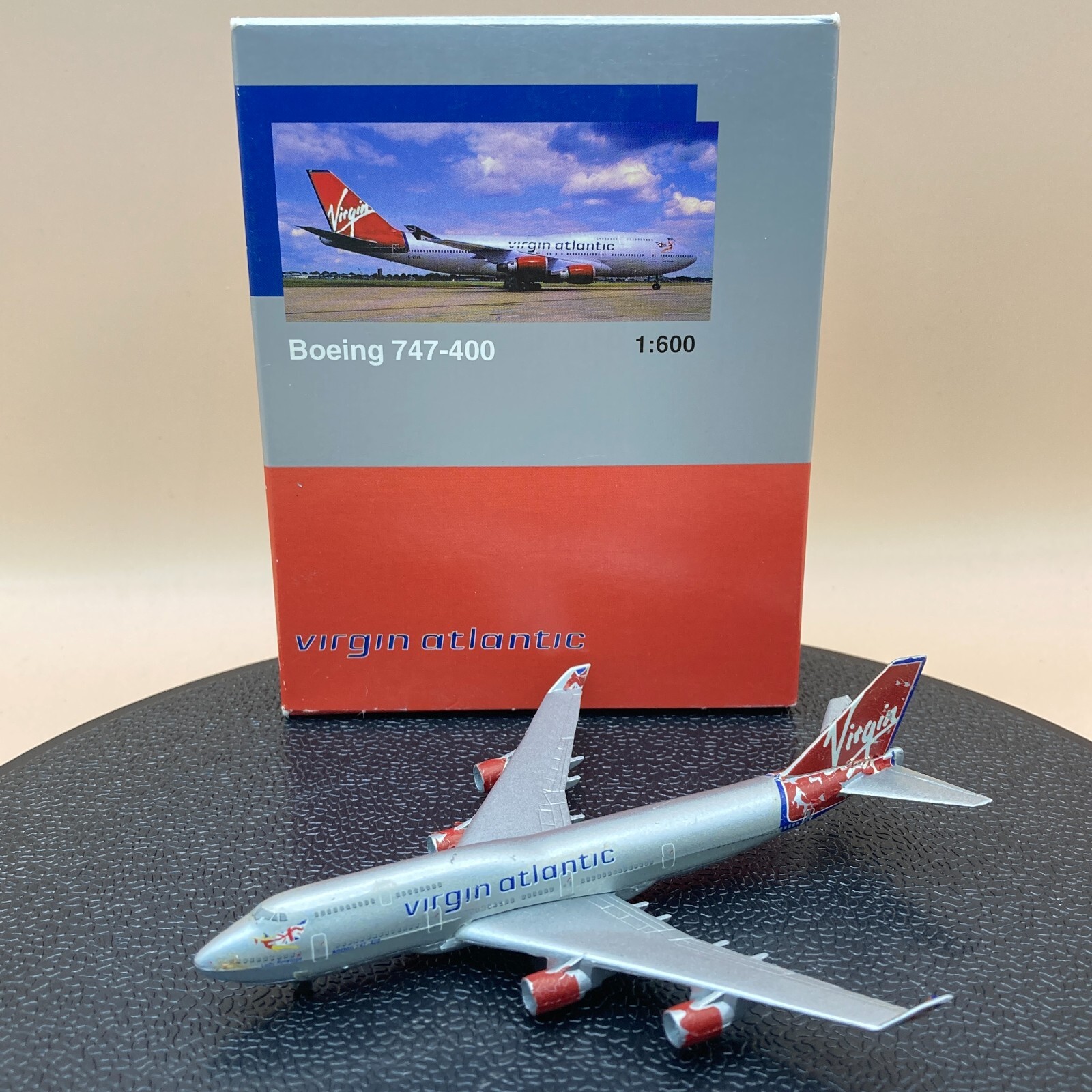 Schabak 1/600 Boeing 747-400 virgin atlantic 921/127 diecast model