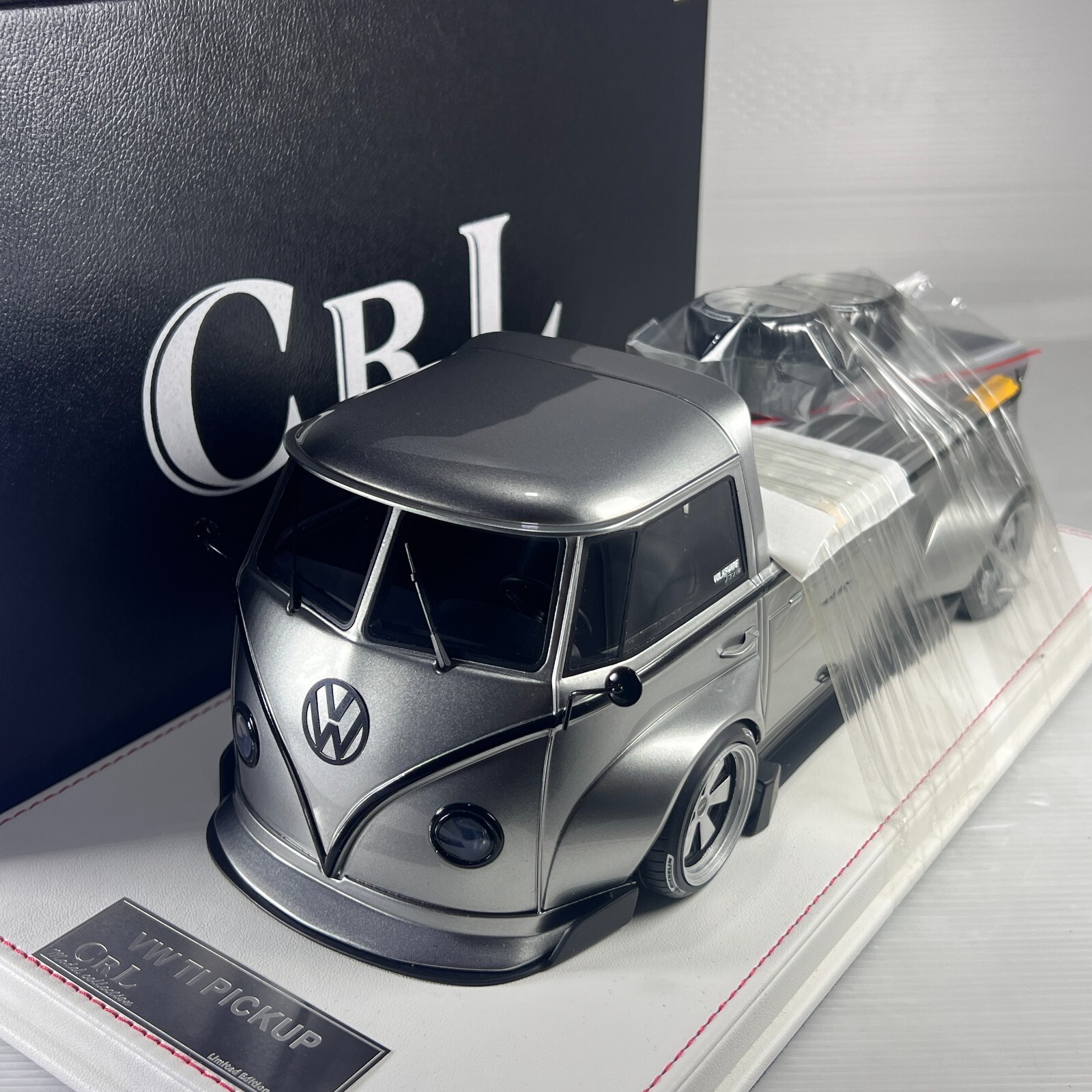 1/18 CRL Robert Design VW T1 Beetle Pick Up Van Volkswagen Volks