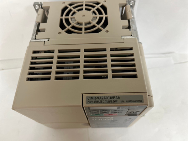 Yaskawa V1000 VFD Inverter Drive, 3.7KW (5HP), 200 ~ 240V, CIMR
