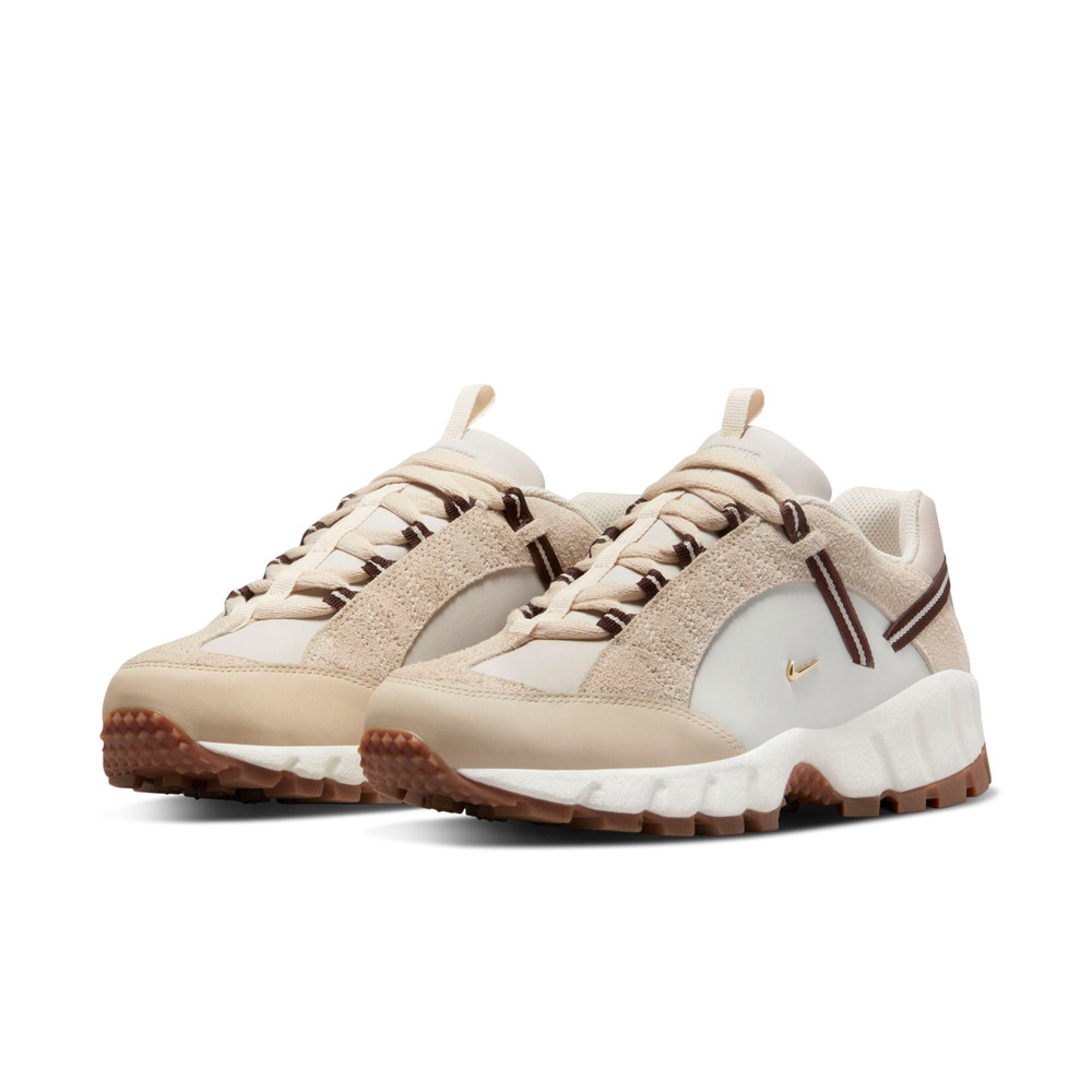 DR0420-001] Womens Nike Air Humara LX 'Jacquemus Light Bone Gold