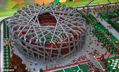 北京オリンピックの「鳥の巣」をレゴで作ってみるとこうなる - GIGAZINE