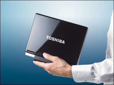 東芝、シックなデザインの低価格ノートパソコン「NB100」を10月から