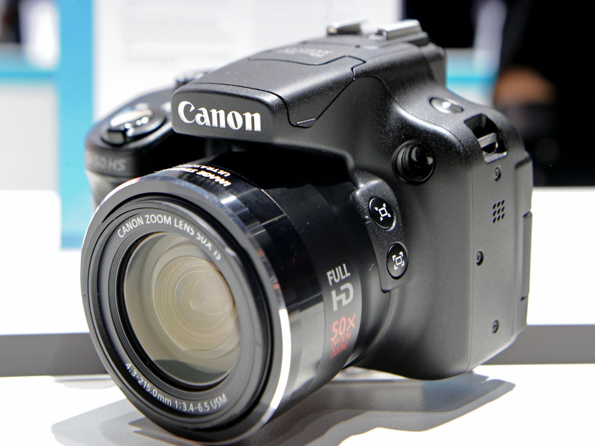 世界初の光学50倍ズーム搭載コンデジ「PowerShot SX50 HS」実機