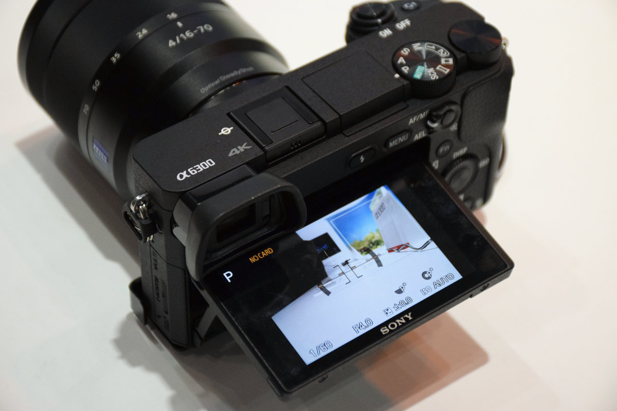 世界最速0.05秒の高速AFを実現したソニーのミラーレス一眼「α6300