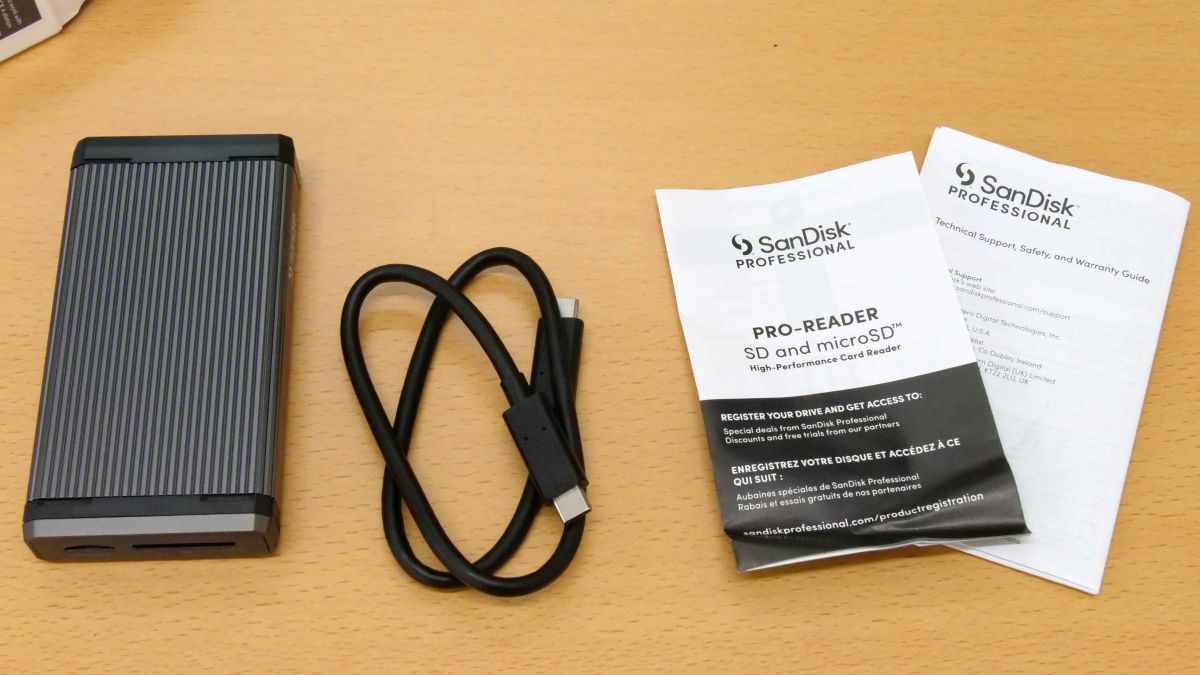 超高速SDカードの性能を100％引き出せるカードリーダー「SanDisk