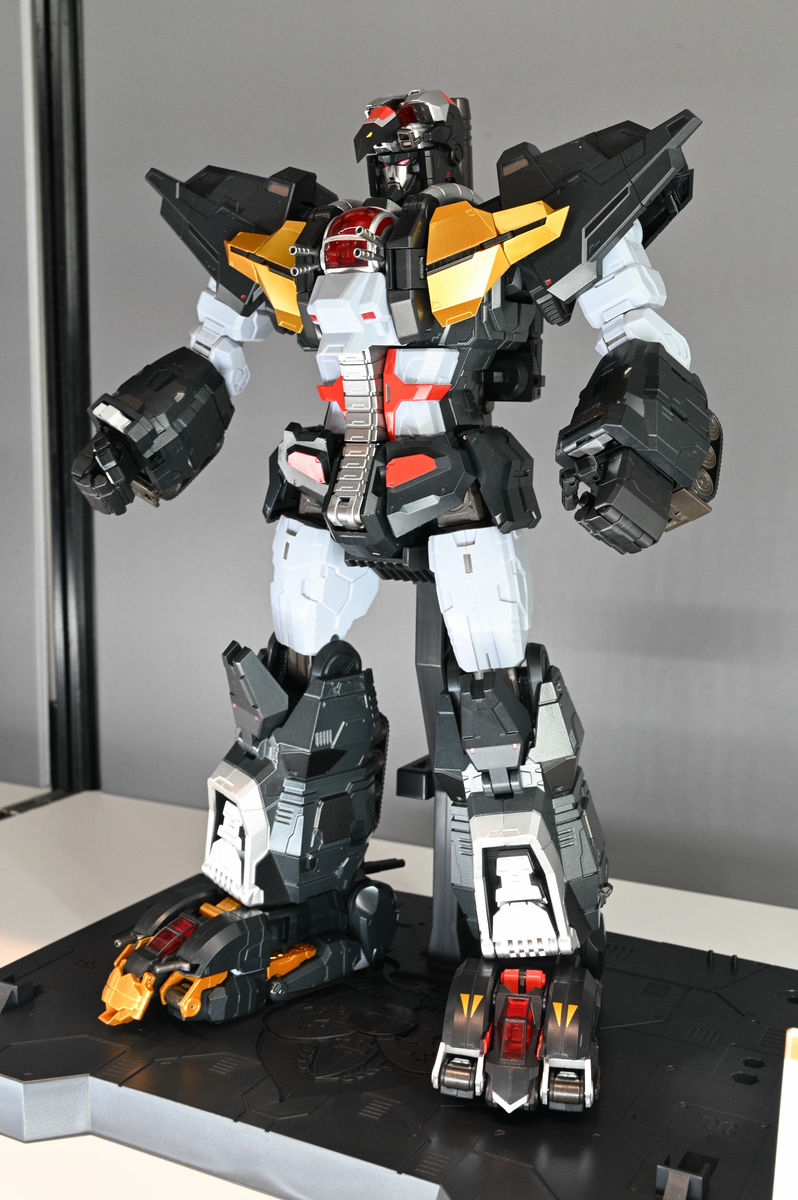 超獣機神ダンクーガと獣戦機ダイリューガが強化合体した