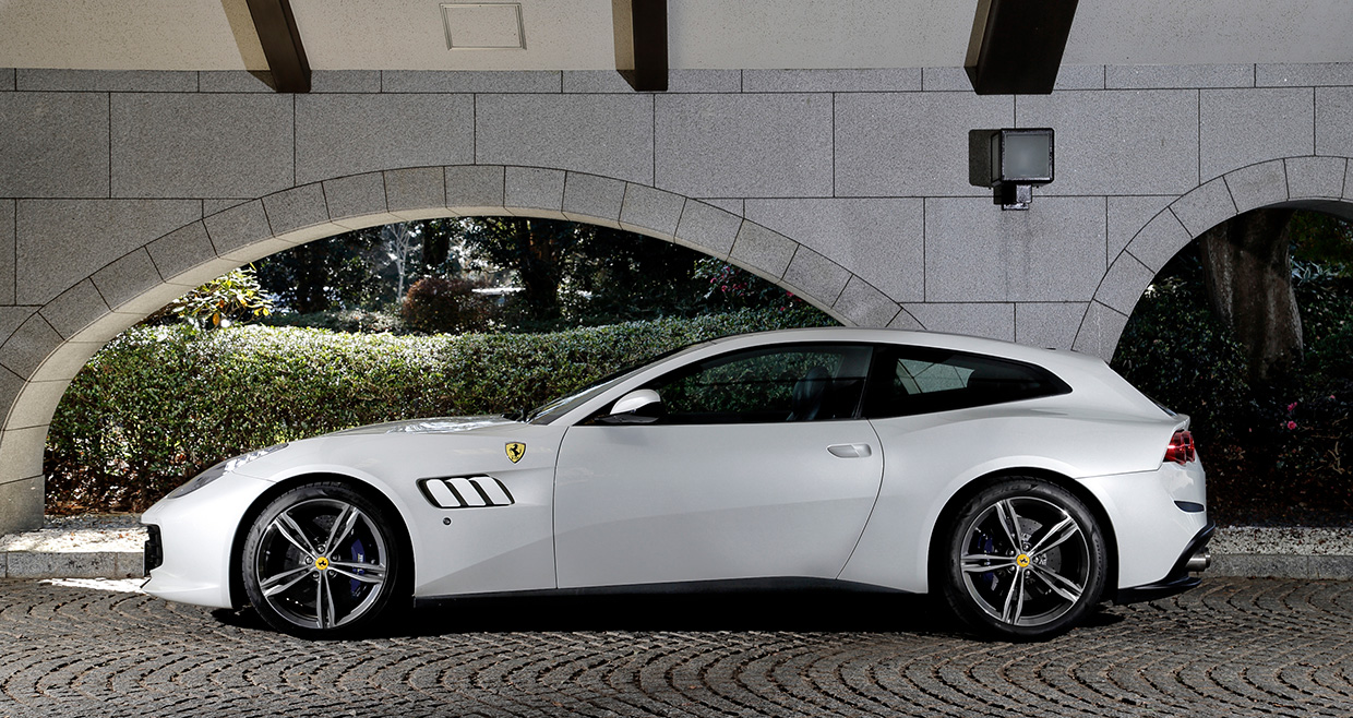 フェラーリ×ゴルフという線はアリ。フェラーリGTC4ルッソ - BRUDER