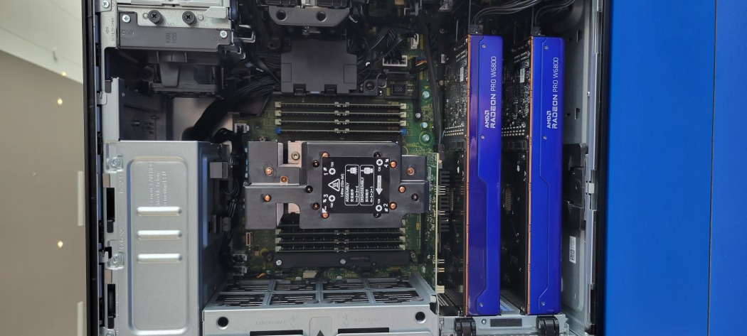 96 Cores, One Chip! First Tests: AMD's Ryzen Threadripper Pro