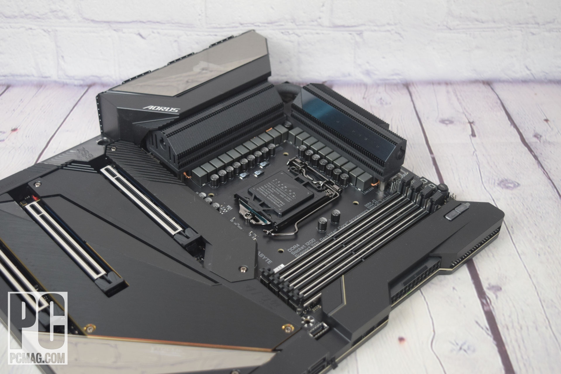 Gigabyte Z590 Aorus Xtreme - Review 2021 - PCMag Middle East