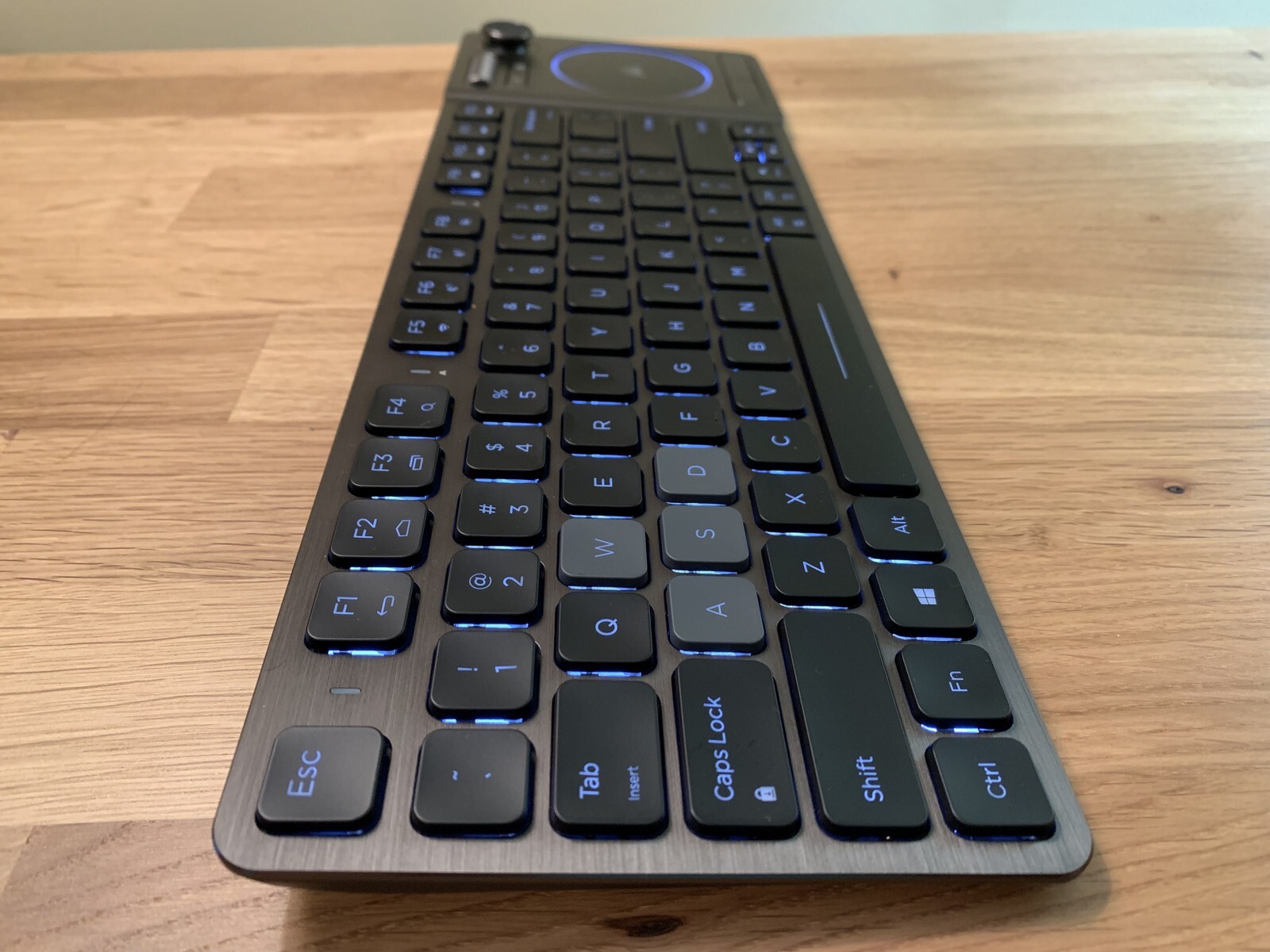 Corsair K83 Wireless Entertainment Keyboard Review | PCMag