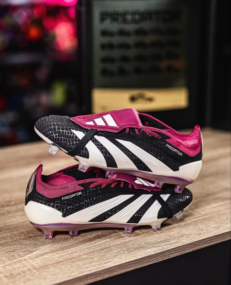 Adidas Predator 30