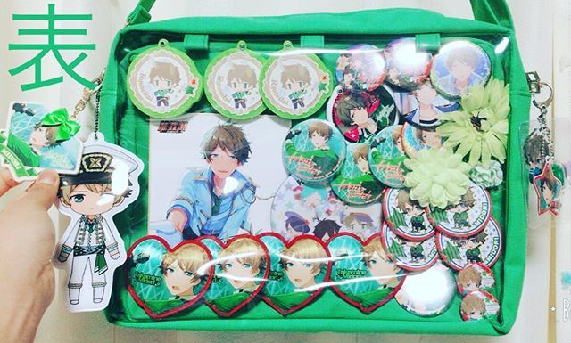 翠くんの痛バの表ー🙃 最初に作った時より、かなりハイクオリティだと