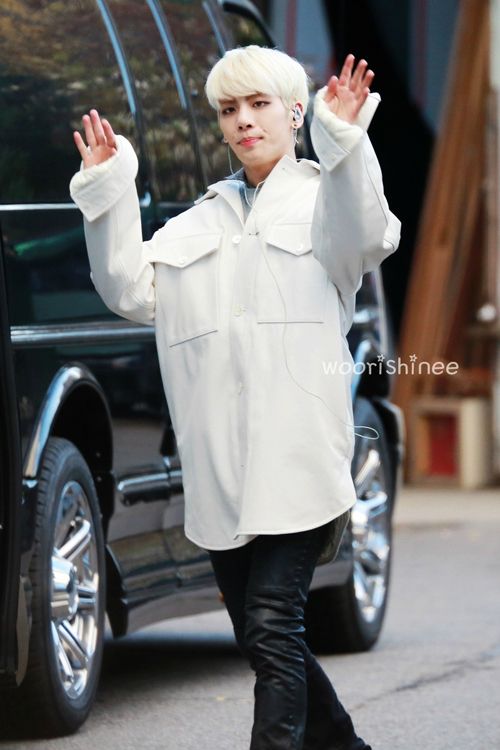 240 件の「SHINeeジョンヒョンJONGHYUN」や「shinee ジョンヒョン」の