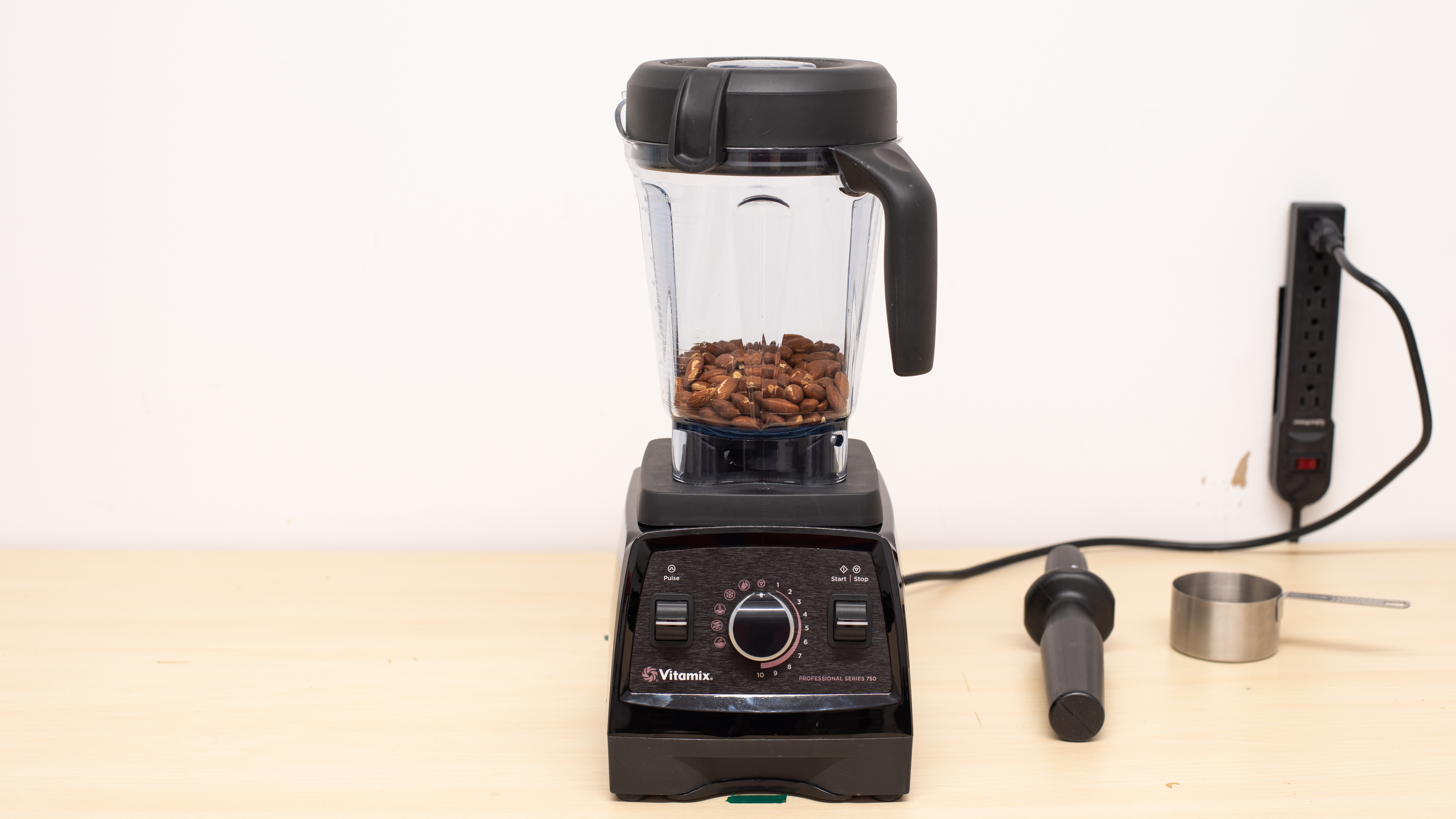 Vitamix Professional Series 750 Review - RTINGS.com