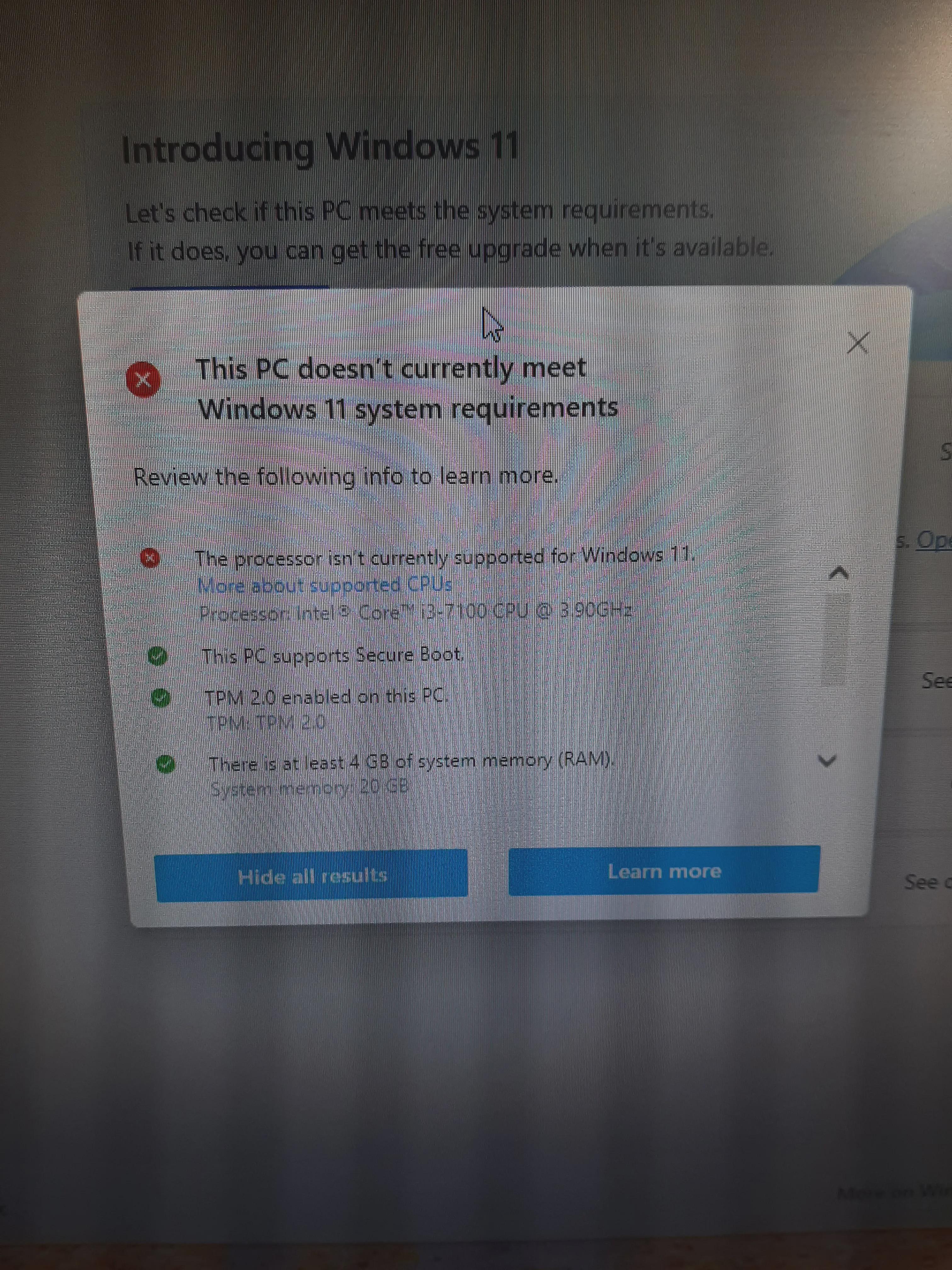 お母さんのPCをWindows 7からWindows 11にアップデートしようとしてる