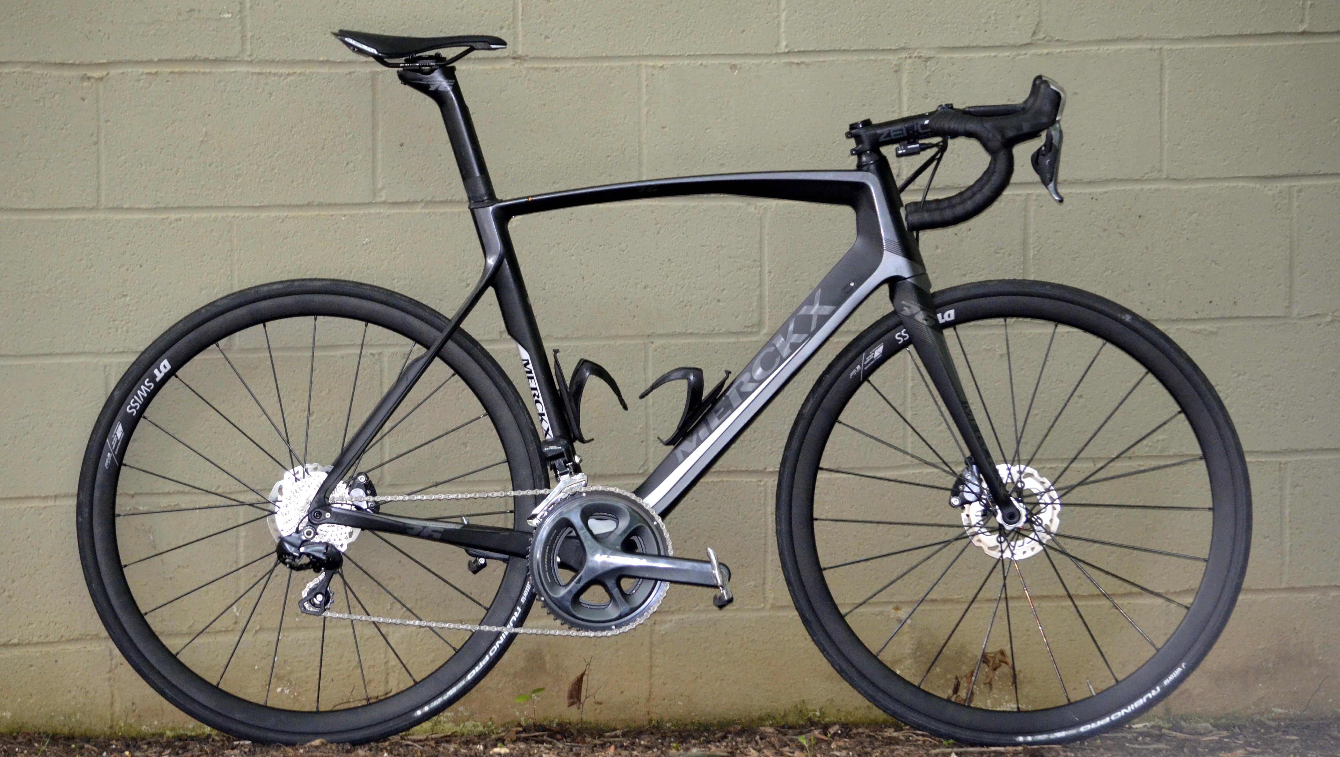 Merckx SanRemo 76 Disc and Ultegra Di2, PRO Stealth saddle : r