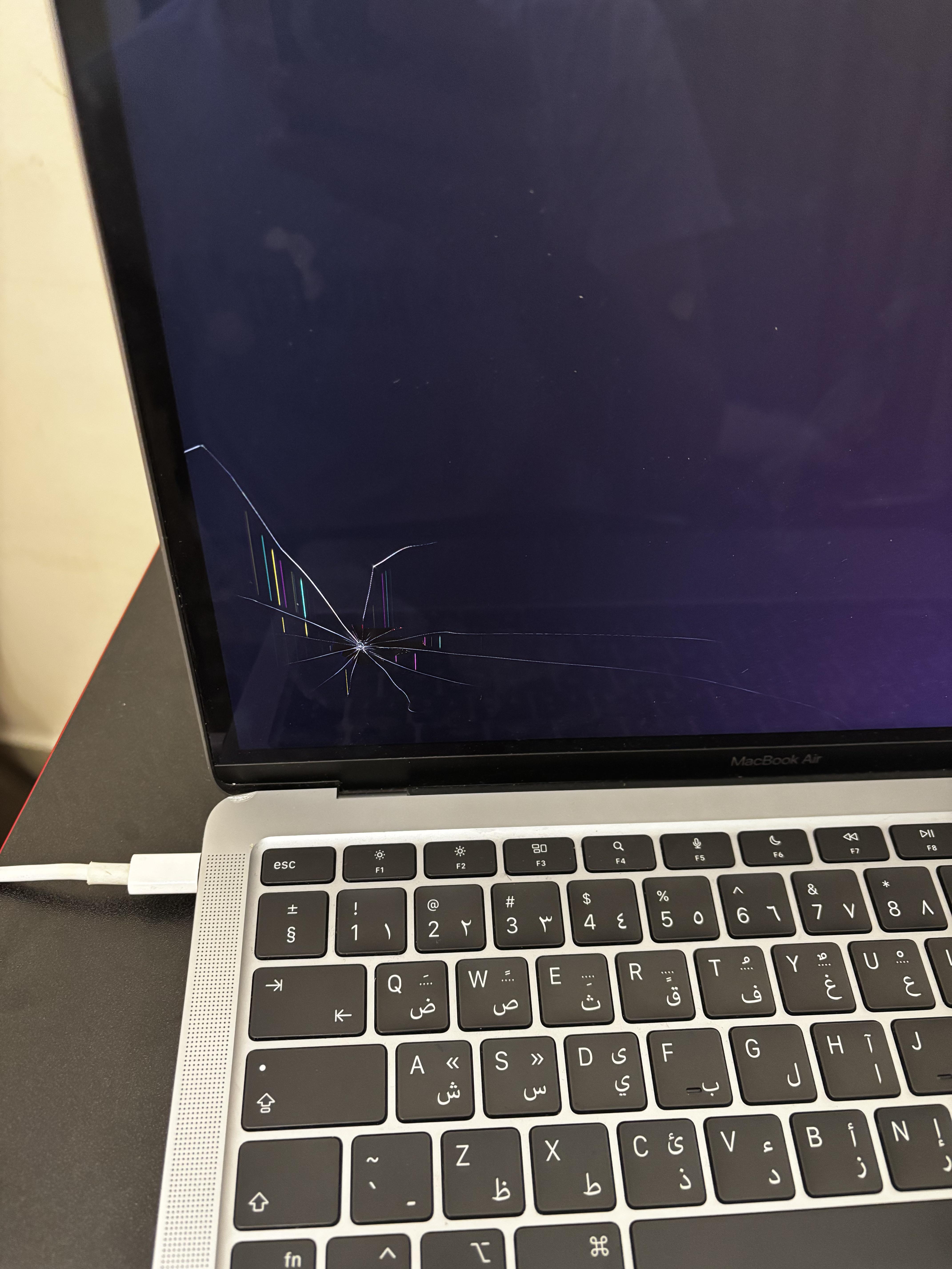 適切なMacBook Air M1の交換用スクリーンを選ぶのに助けが必要です