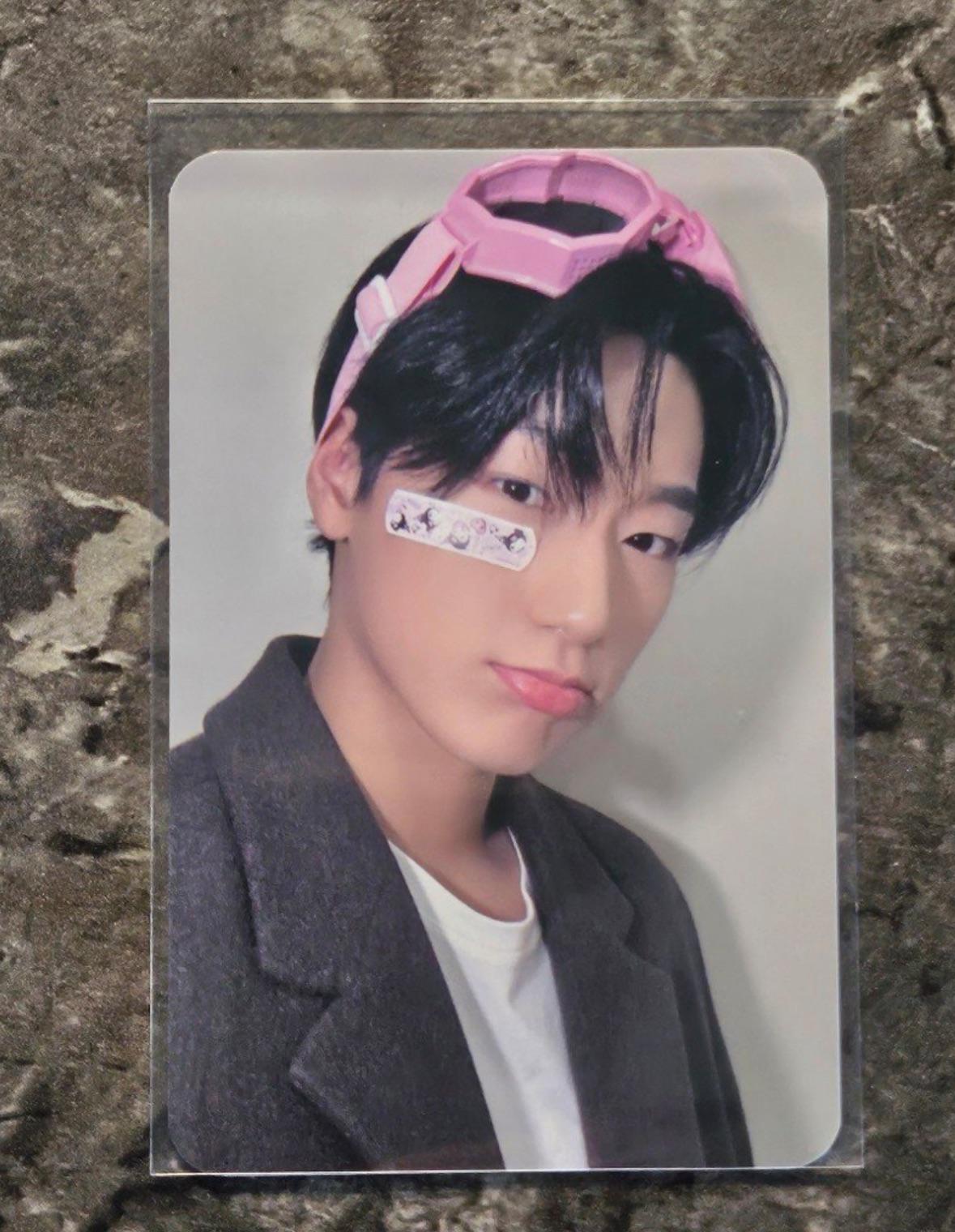 ISO/WTB] Golden Hour Part. 2 Jump Up San : r/ATEEZ