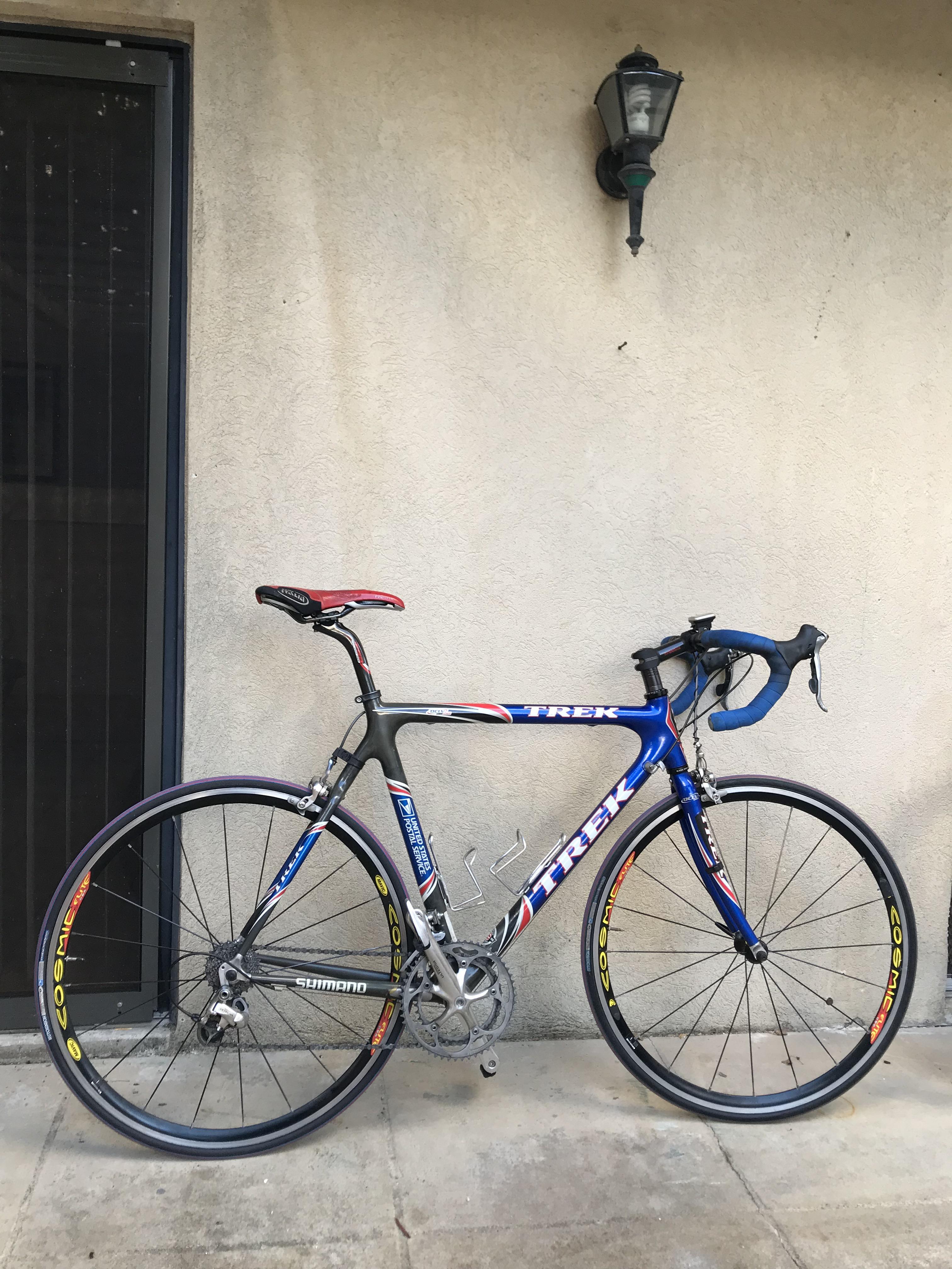 最初のロードバイク：Trek 5200 USPS Team Edition。$400。ゲーム開始