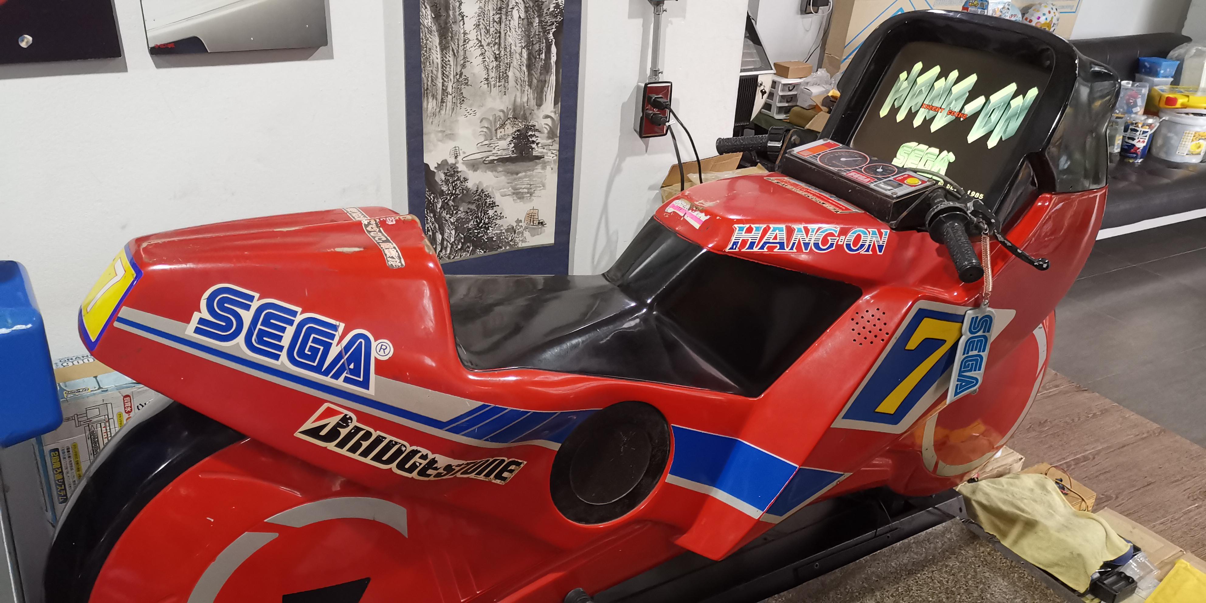 SEGA 60 週年紀念，以及80 年代全球首款體感遊戲機台，「Hang-on」 : r