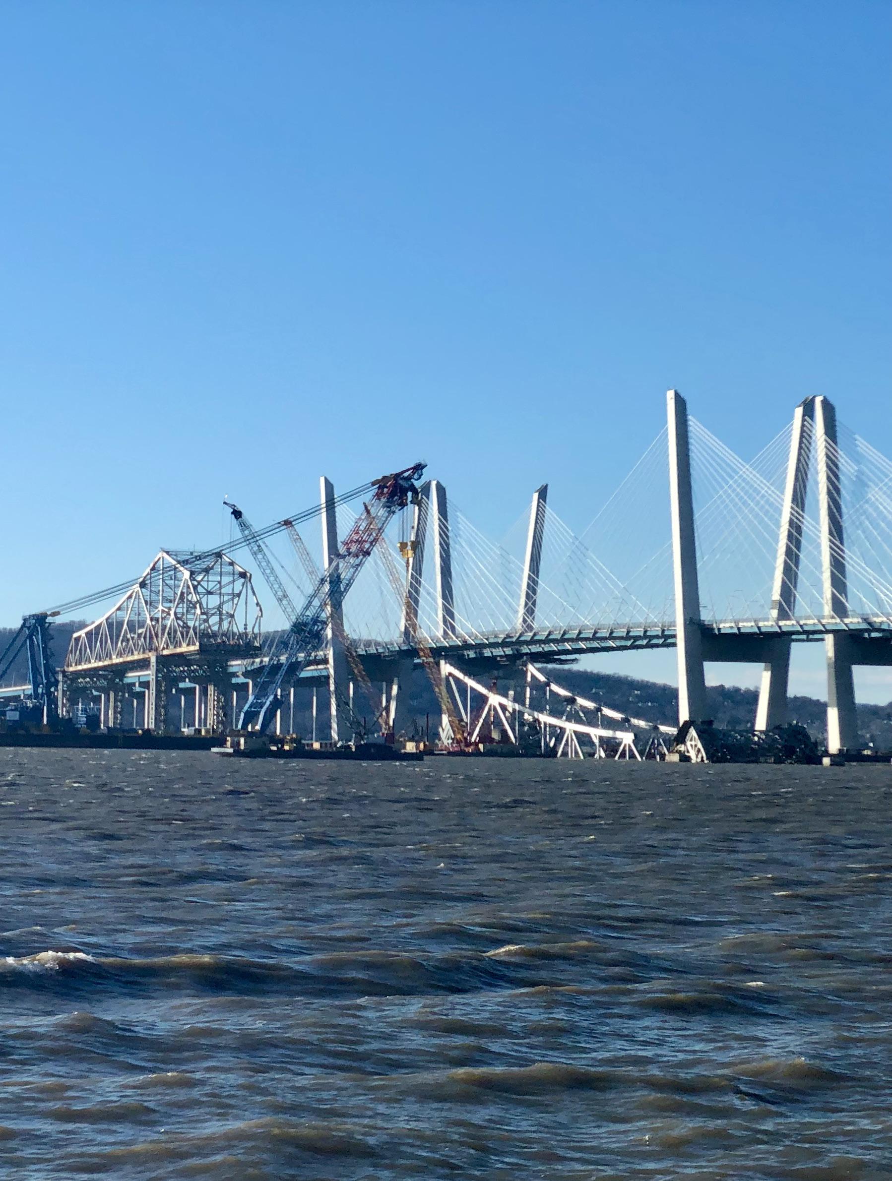 New Tappan Zee/Old Tappan Zee Bridges, NY [1798 X 2381] [OC] : r