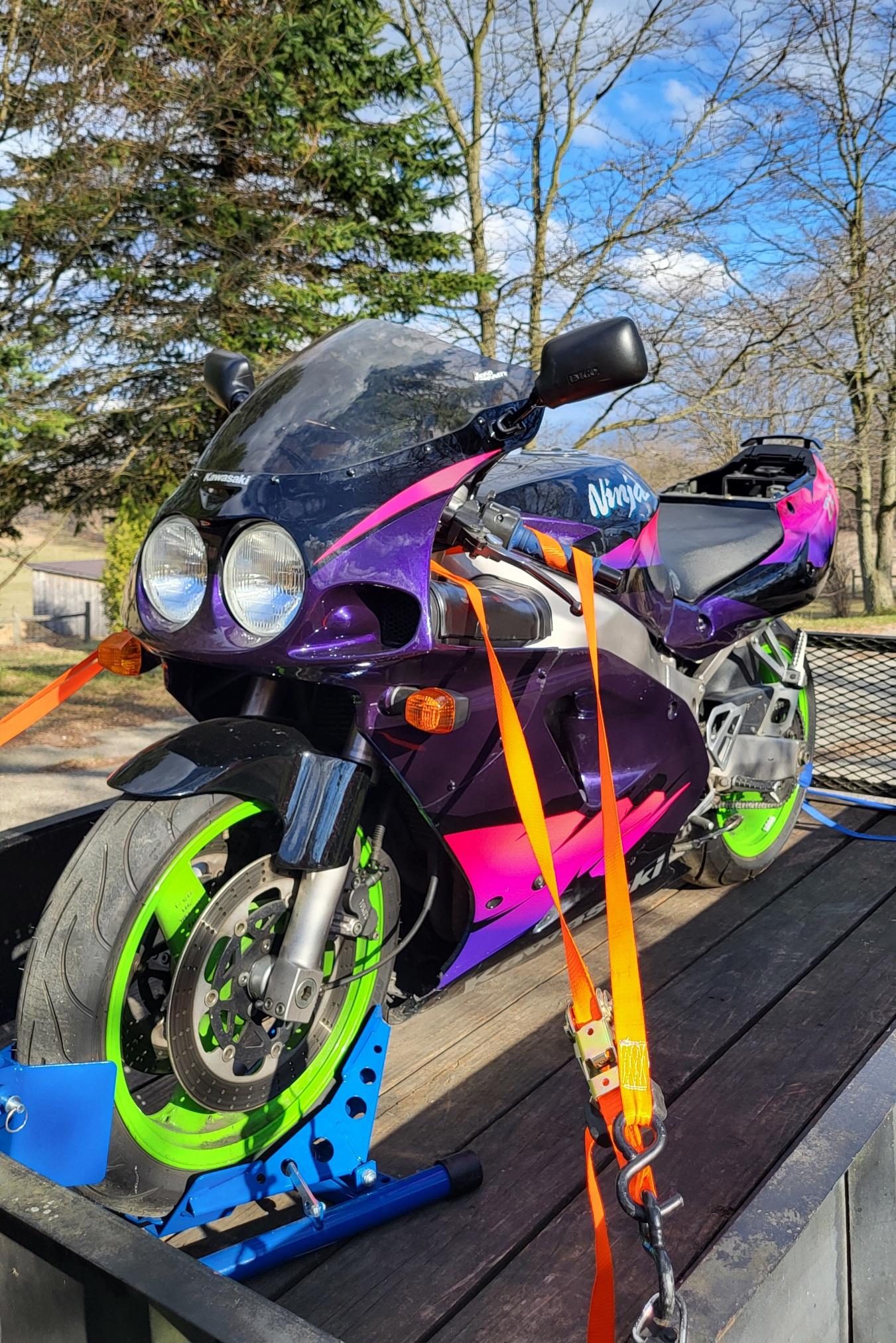 1994 ZX-7 : r/Kawasaki