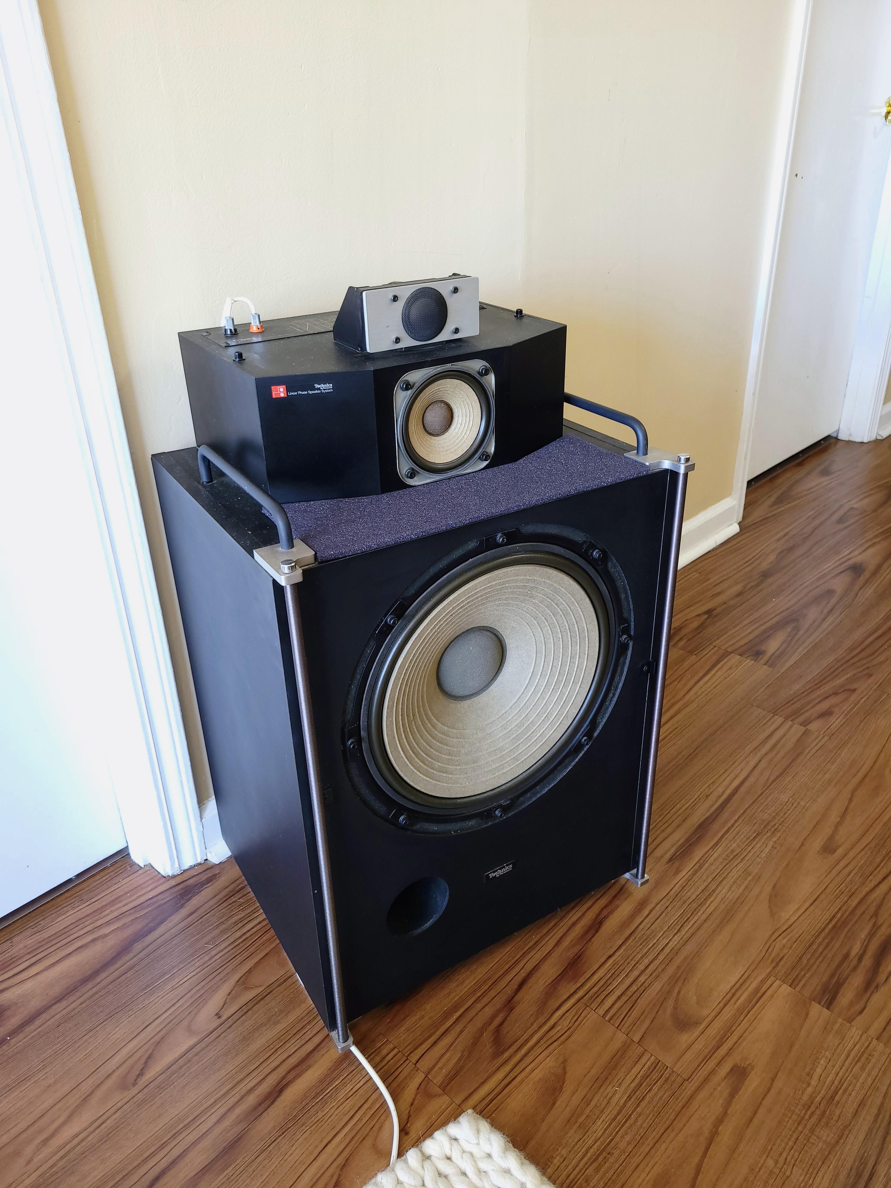 見た目もすごいけど、音もすごい - Technics SB-7000A : r/vintageaudio