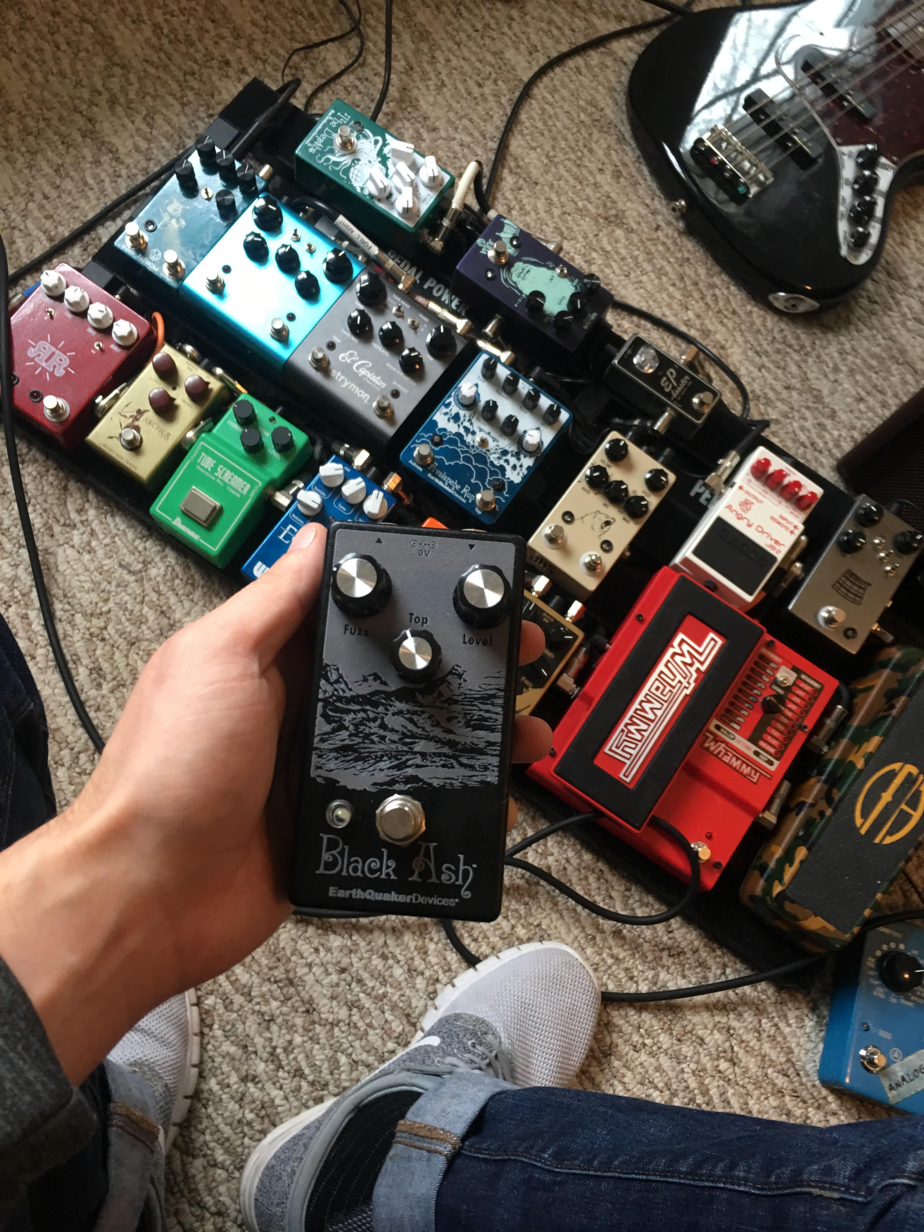 NPD) EarthQuaker Devices Black Ash - コメントでレビュー : r