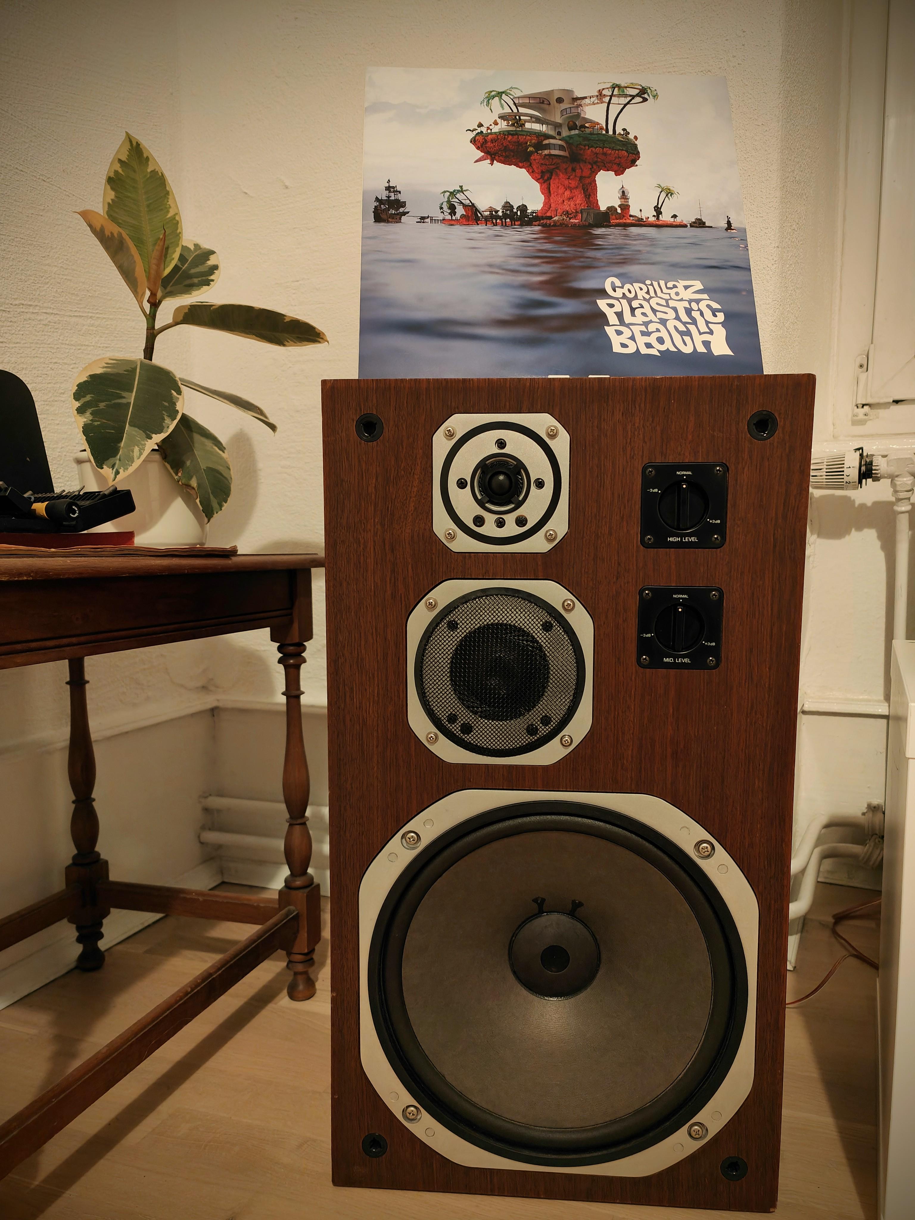 今年の運を使い果たした（Yamaha NS 690） : r/audiophile