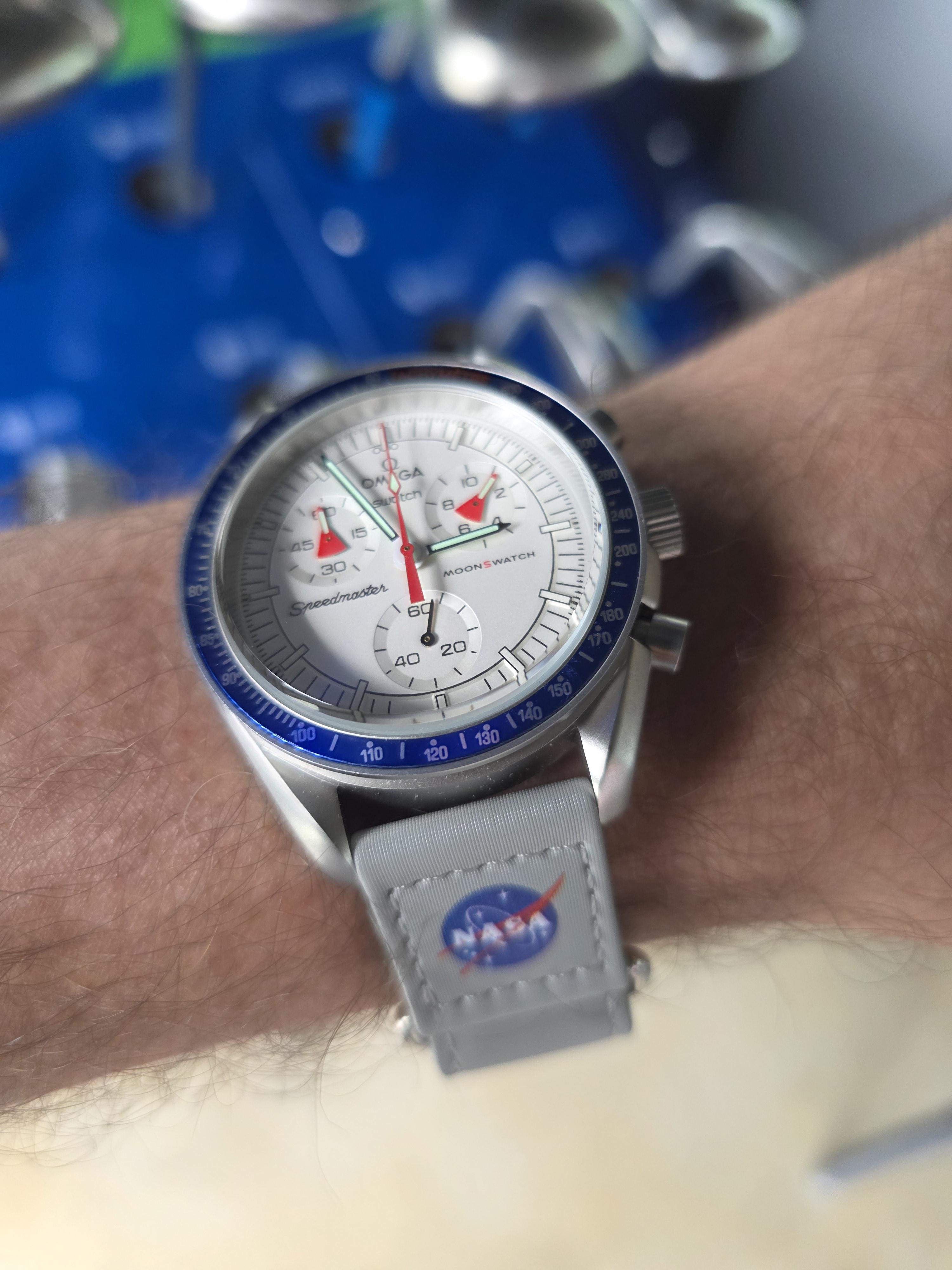 Anyone able to change the cheap moonwatch movement sunon PE50 to