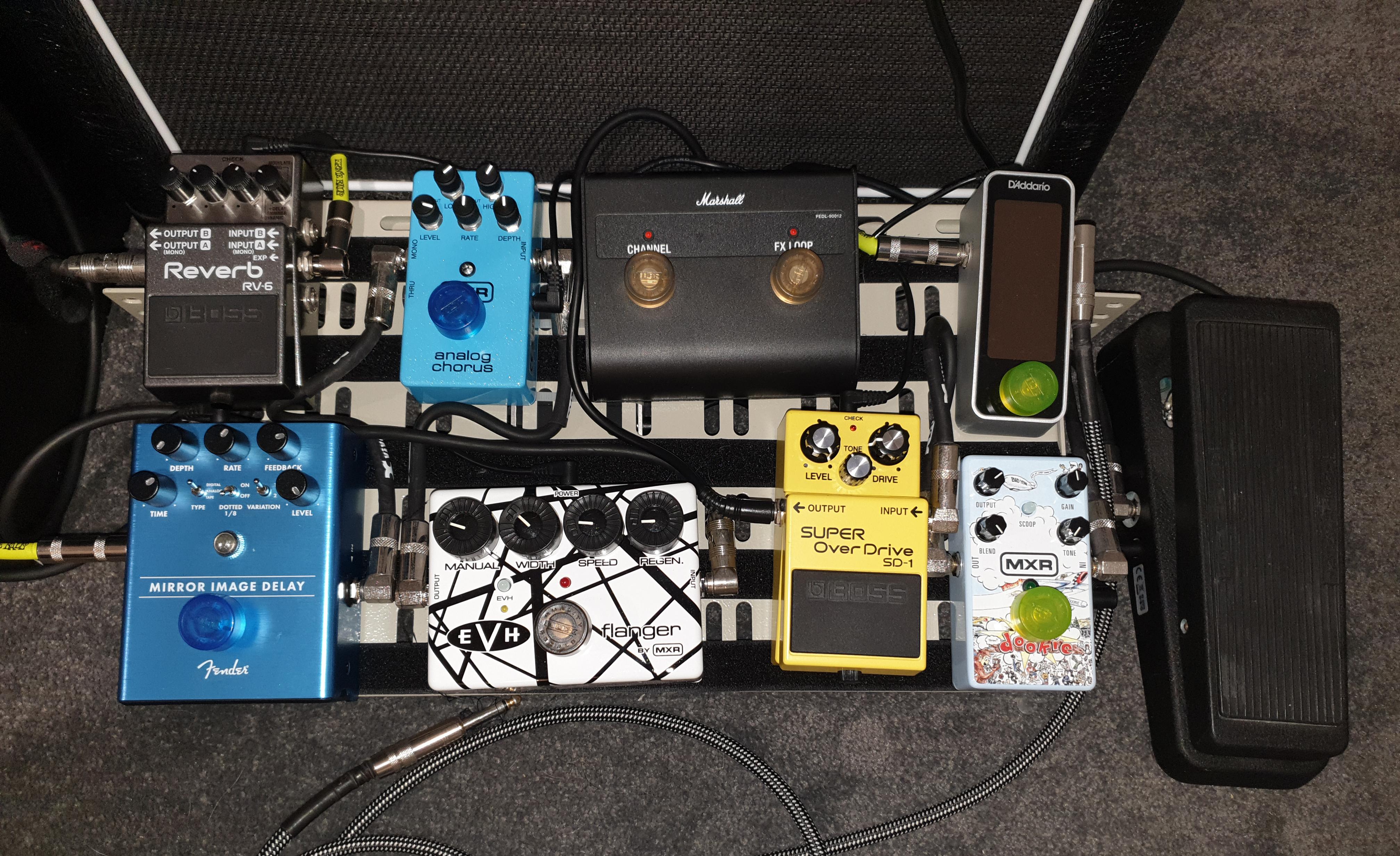 NPD - Fender Mirror Image Delay, MXR Analog Chorus and MXR EVH