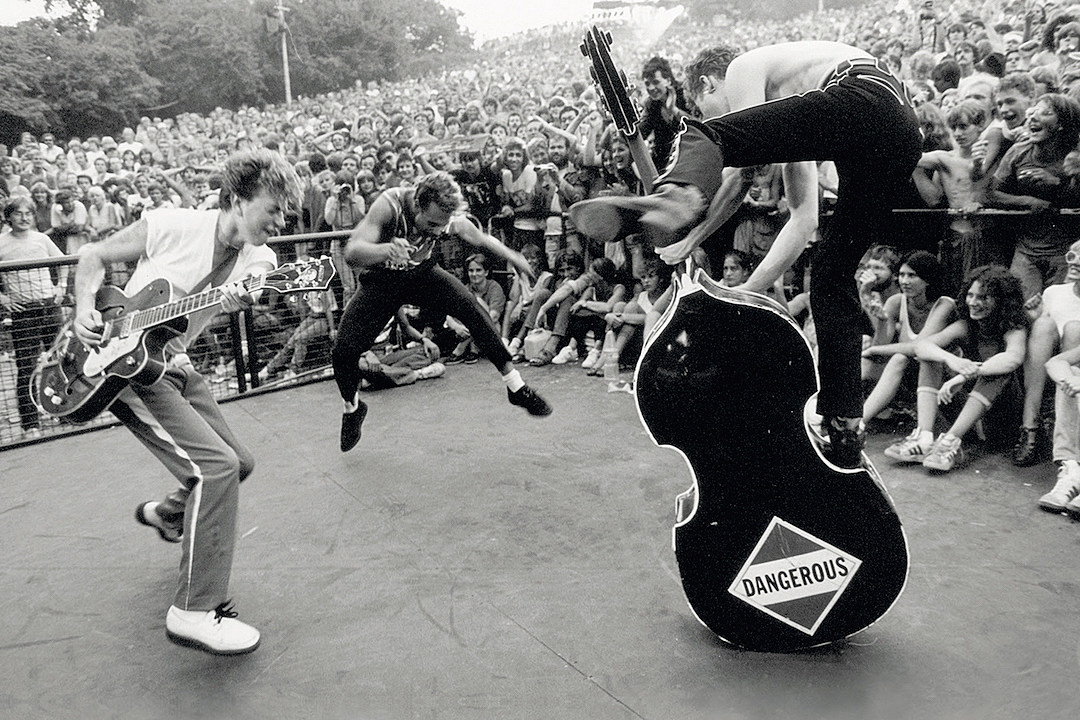 Stray Cats rocking out in the early 80s : r/OldSchoolCool
