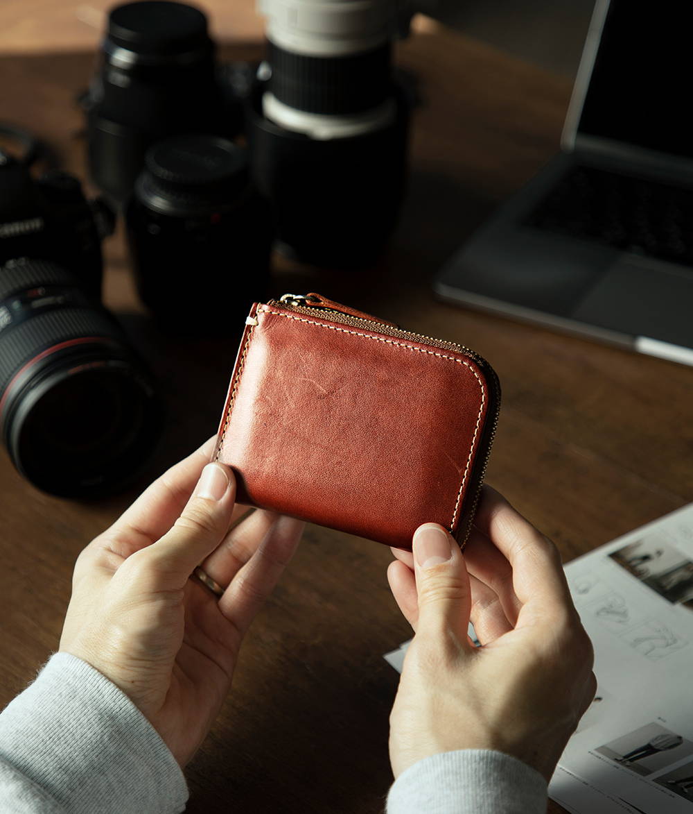 スタッフ愛用品 ディアリオ ハンディLファスナー – 土屋鞄製造所